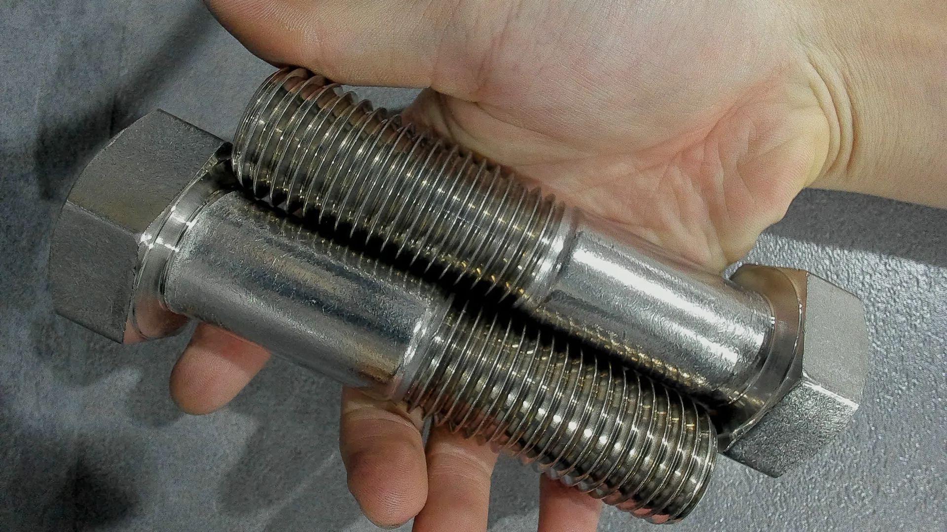 Alternative view of Bulong Inox 304 M30x120 DIN931 Ren Lửng | Size M30, Bền Chắc