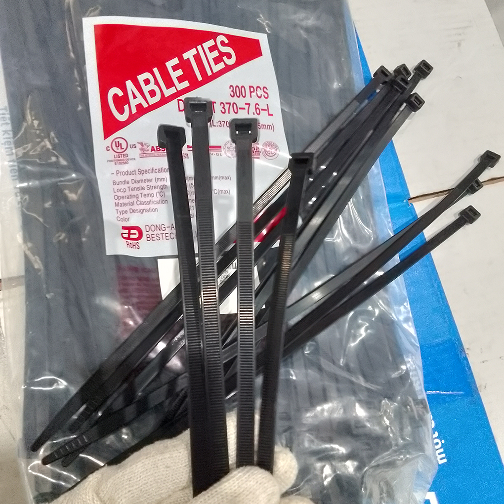 Alternative view of Dây Rút Nhựa Chống Tia UV Màu Đen DONG-A 140x3.6mm (1000 Sợi/Bịch)