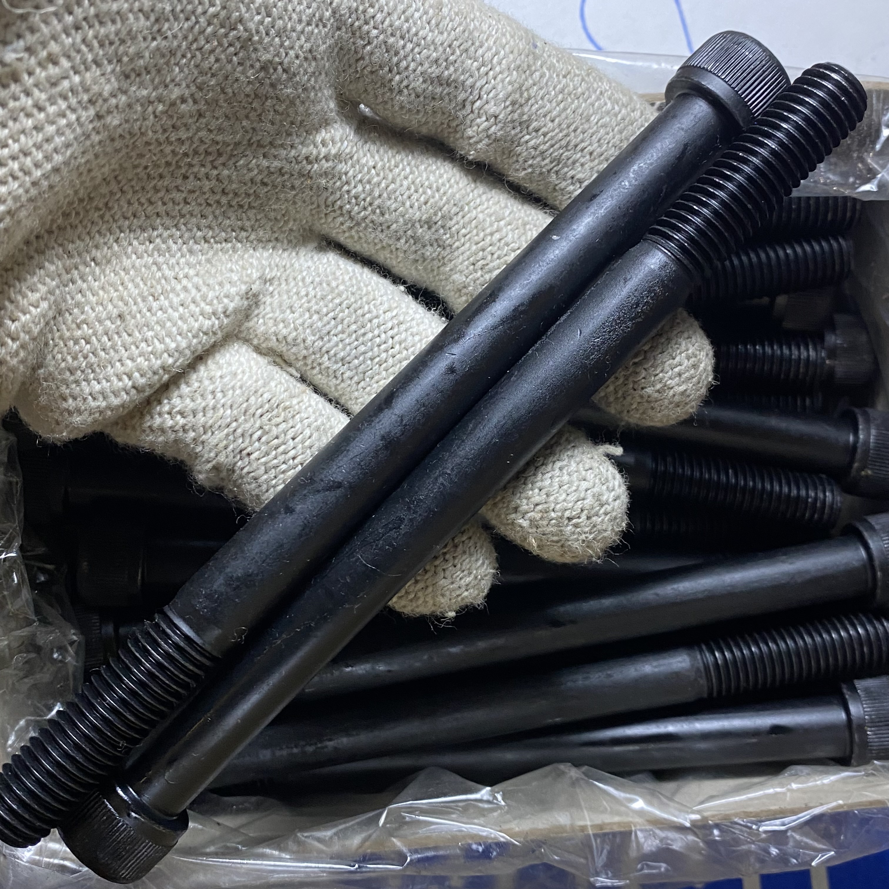 Lục Giác Chìm Đầu Trụ Thép Đen 12.9 DIN912 M5x30 Ren Lửng - Ảnh 3