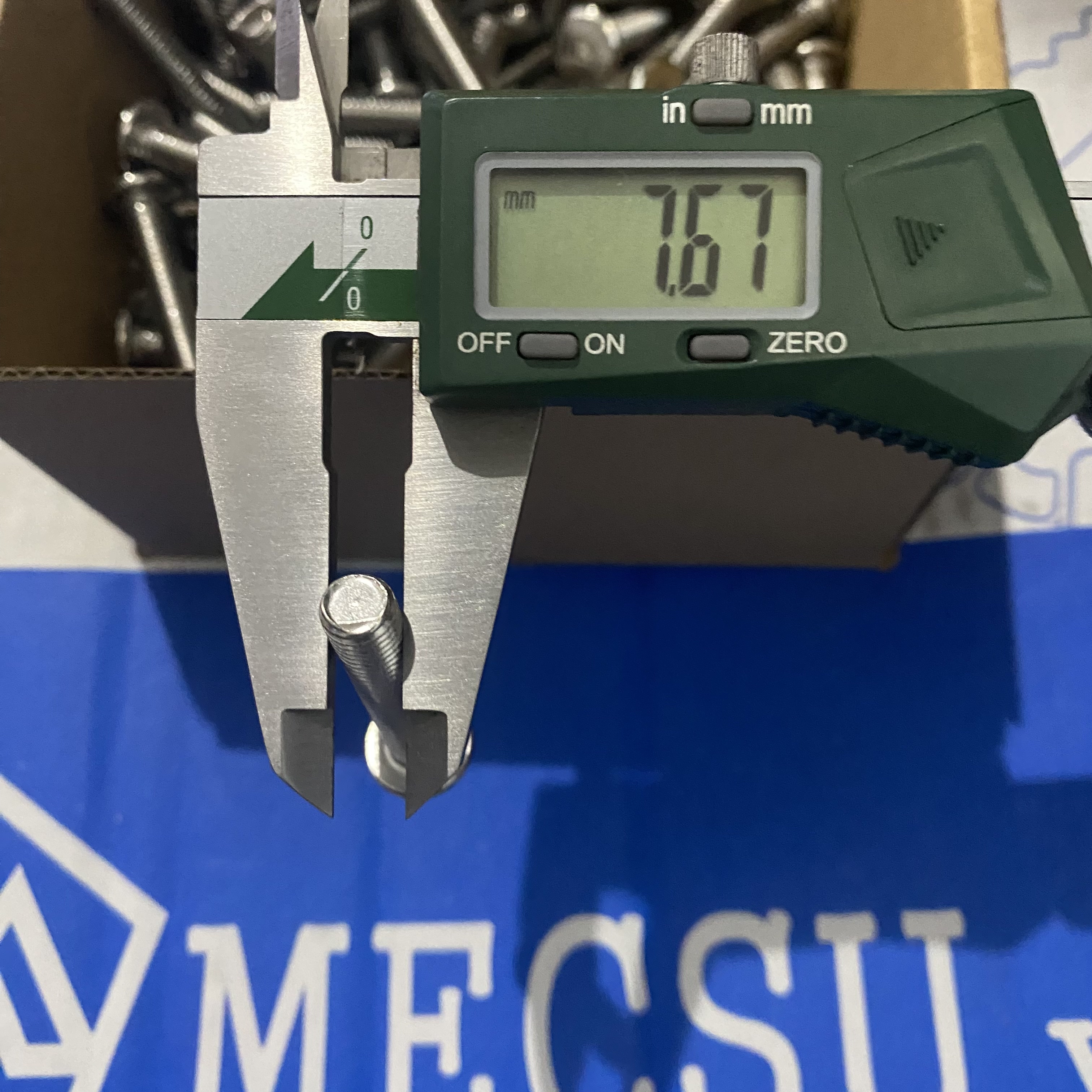 Lục Giác Chìm Đầu Dẹp Inox 304 M8x45 - Ảnh 7