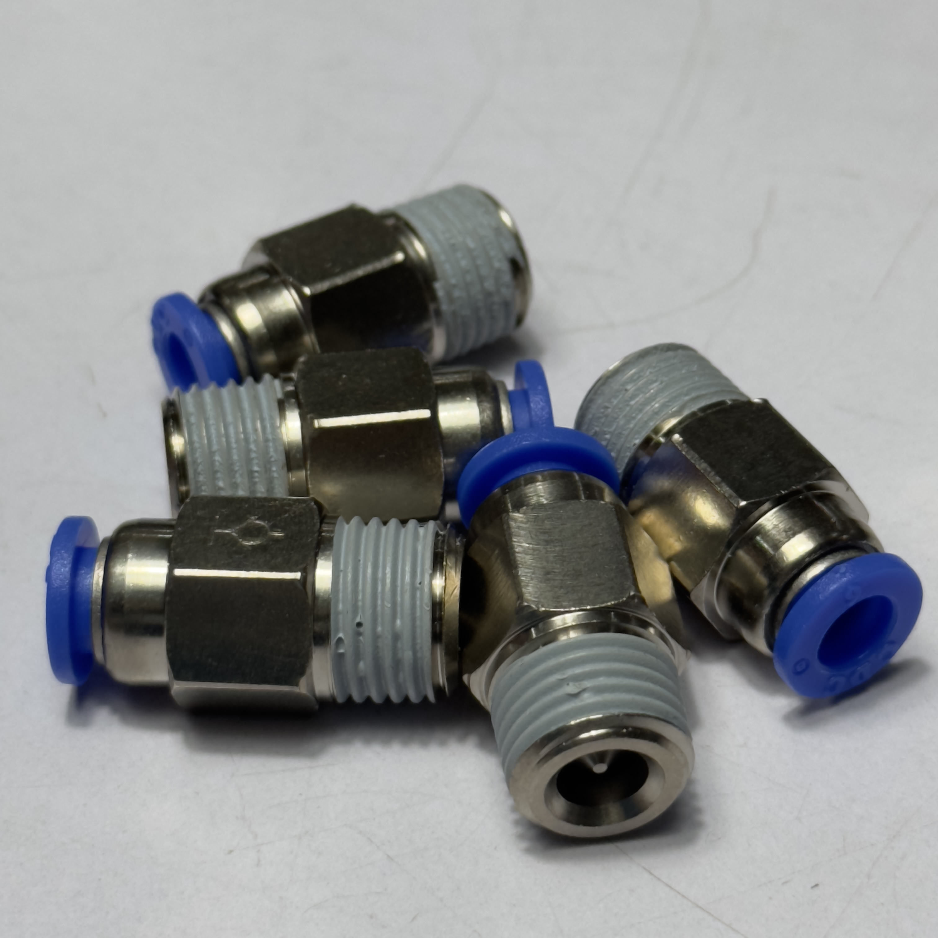 Hình ảnh Đầu Nối Nhanh Khí Nén Tự Ngắt CDC SPC 0602