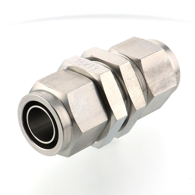 Alternative view of Đầu Ngạnh Nối Ống Có Đai Ốc Xiết Dạng Thẳng Lắp Kẹp Vách Pisco NSM1613