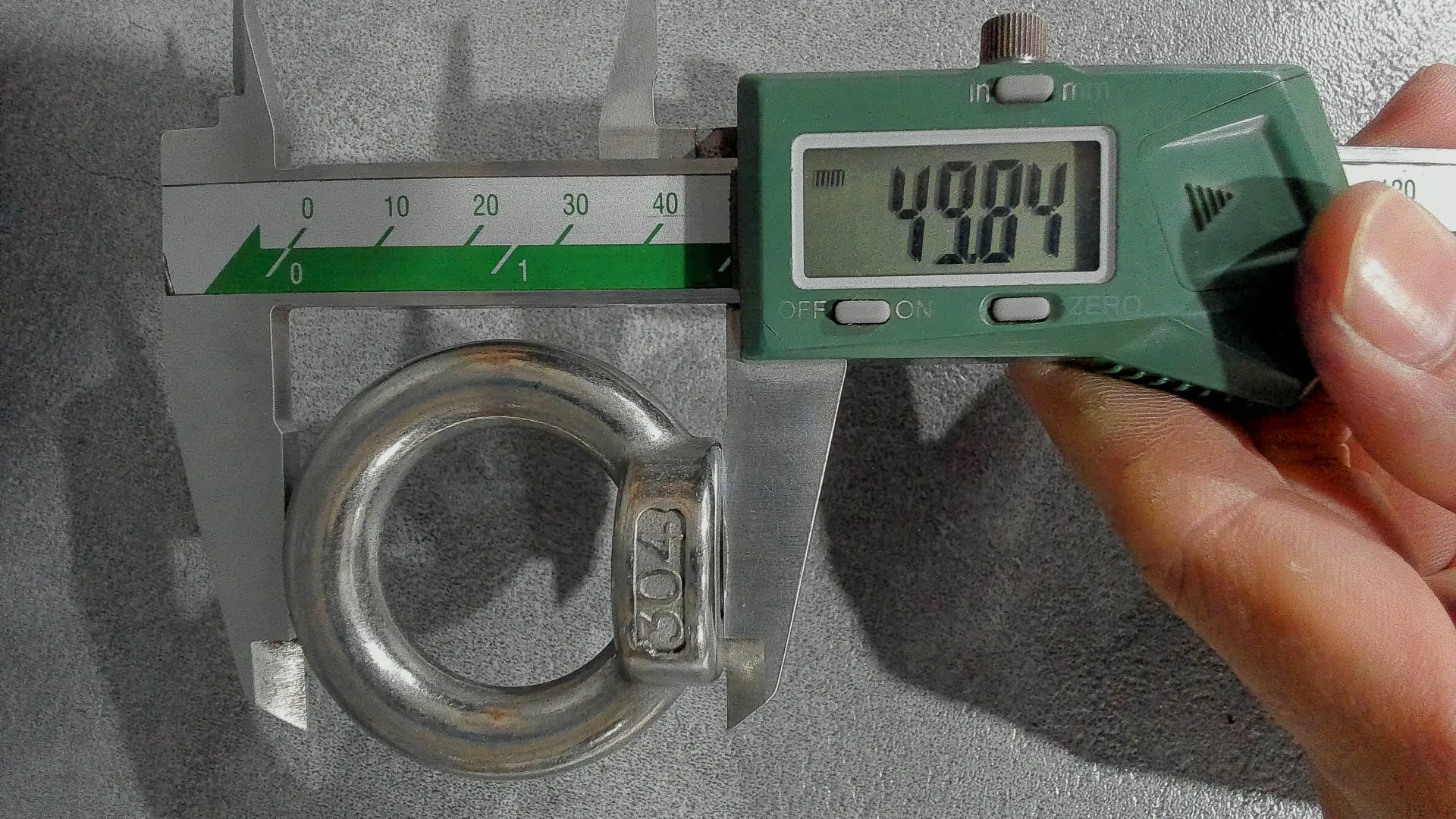 Alternative view of Tán Vòng Inox 304 M14