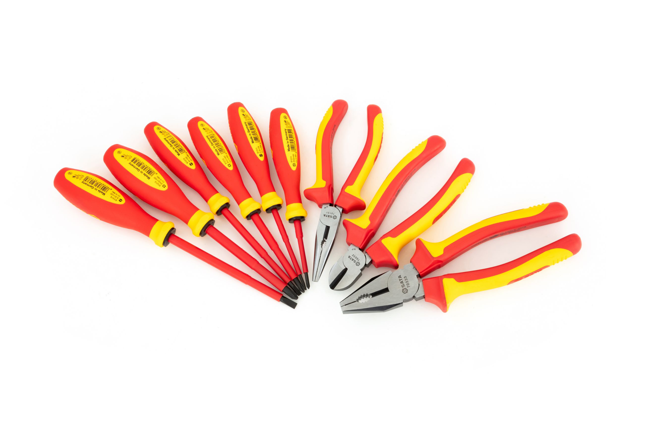 Bộ Kìm Và Tua Vít Cách Điện 9 Chi Tiết SATA 09262 - Ảnh 4