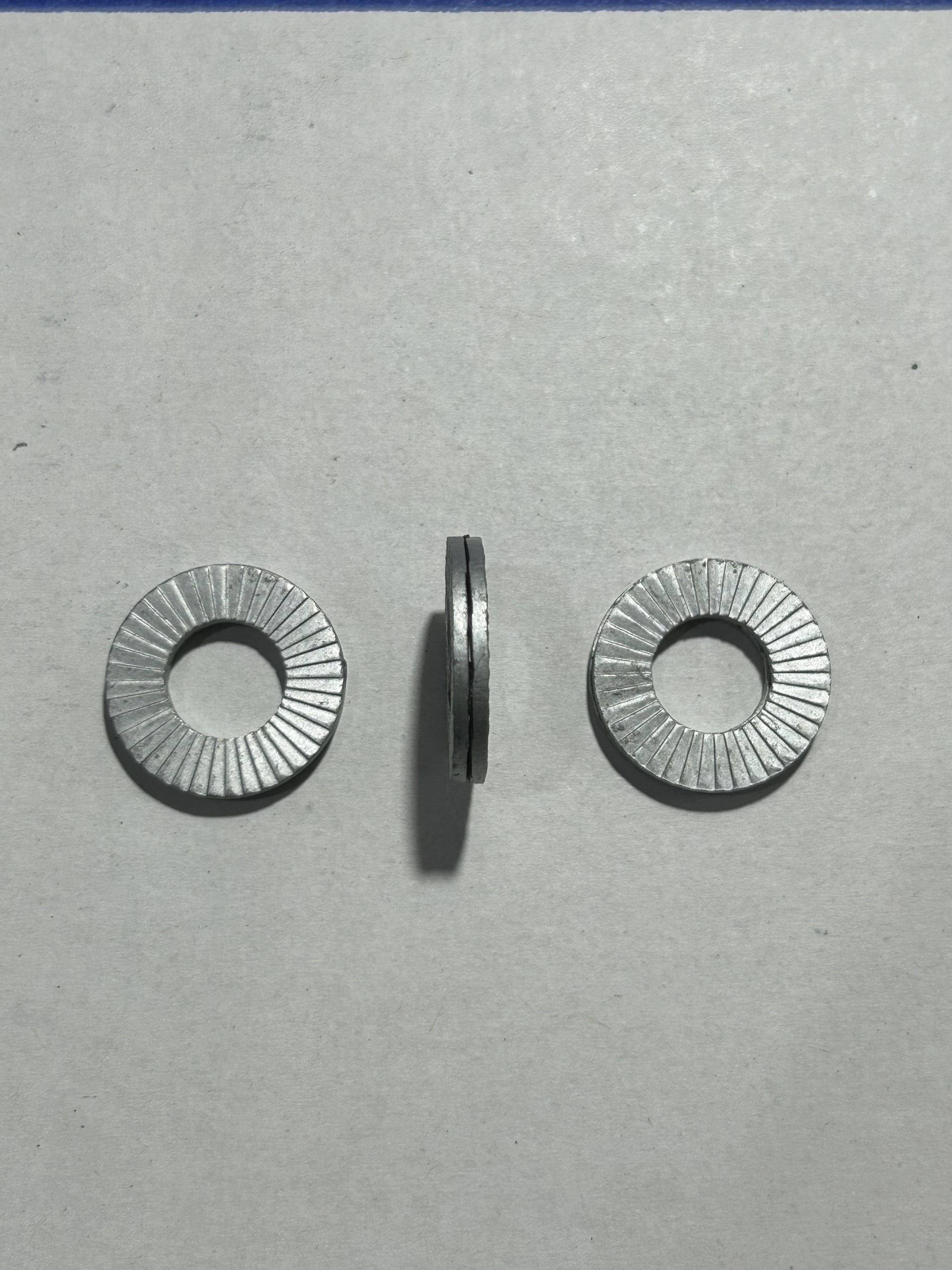 Alternative view of Lông Đền Heico-Lock Thép Mạ Zinc Flake Vành Rộng M18