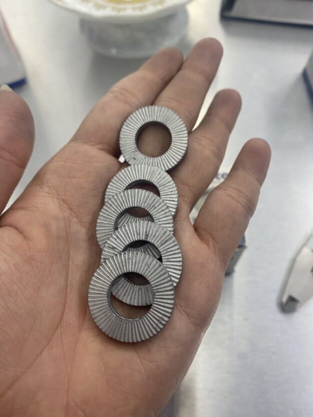 Lông Đền Heico-Lock Thép Mạ Zinc Flake Vành Rộng 1/2 - Ảnh 4