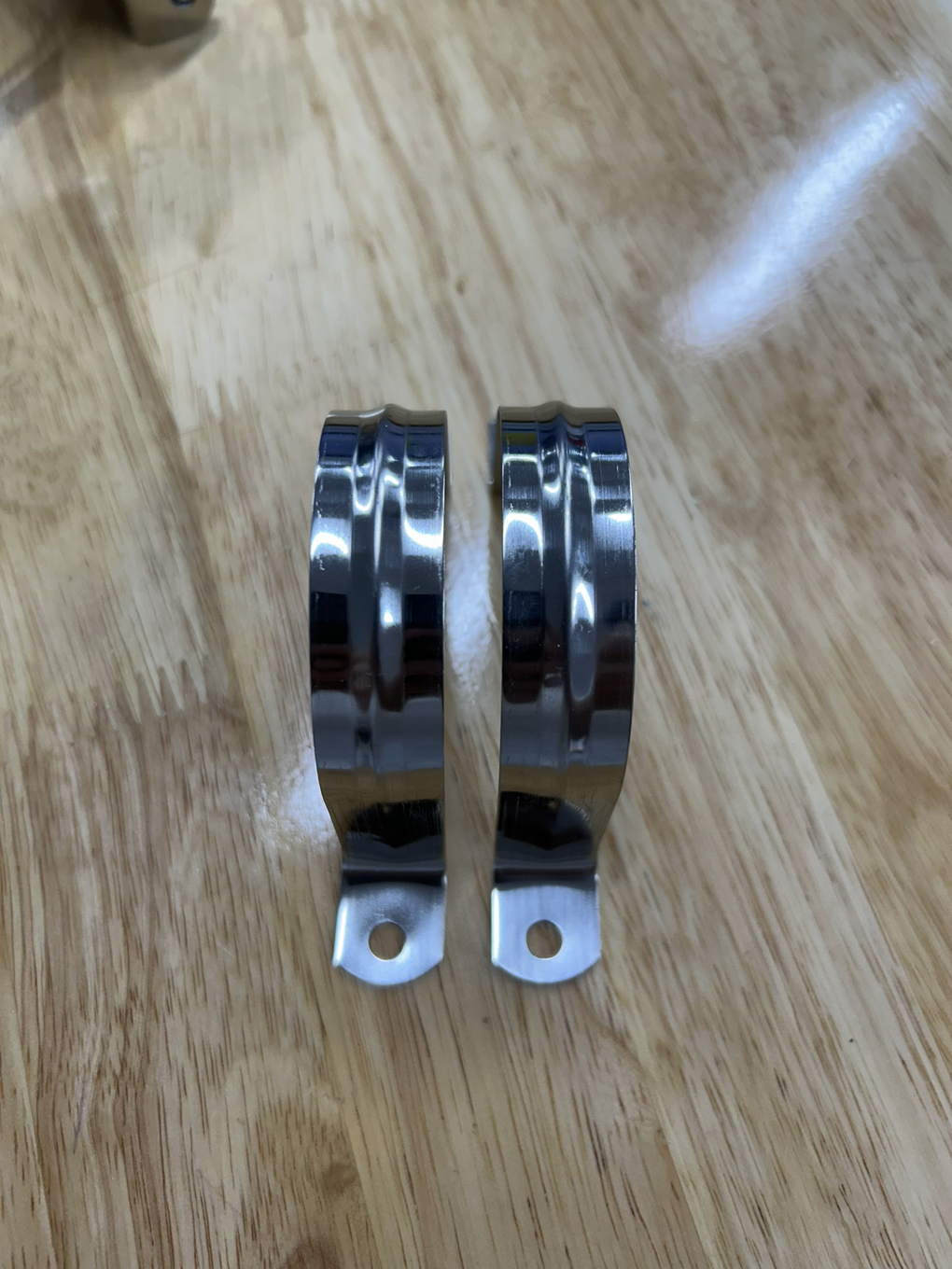 Cùm Omega Inox 304 (DN50) Ø60mm - Ảnh 2