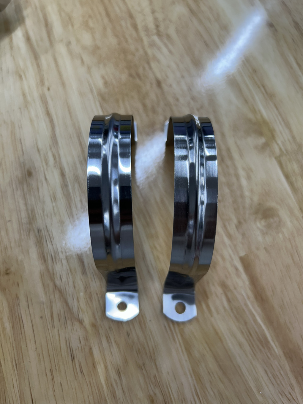 Alternative view of Cùm Omega Inox 304 (DN65) Ø76mm