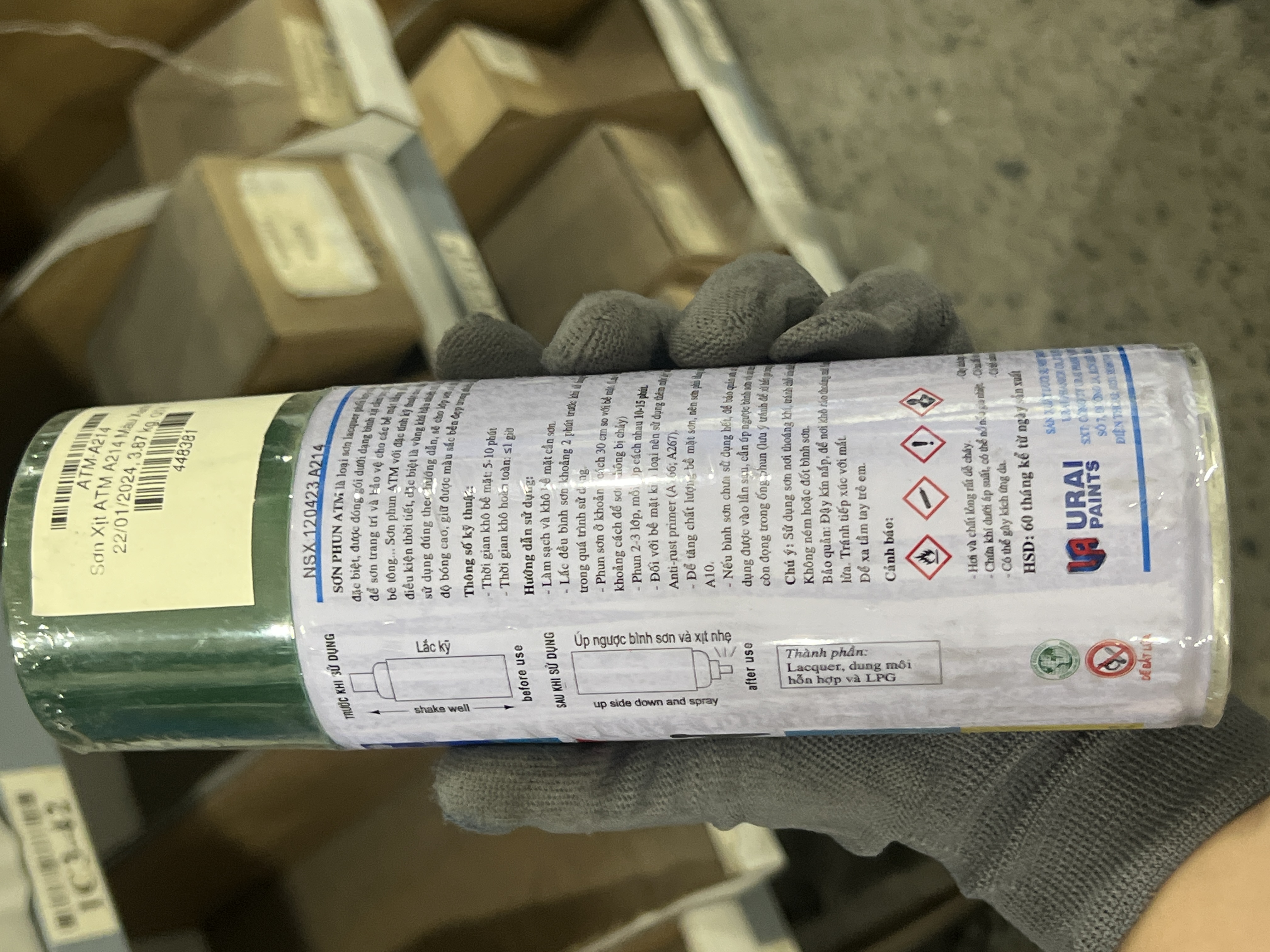 Alternative view of Sơn Xịt ATM A214 Màu Xanh Lá