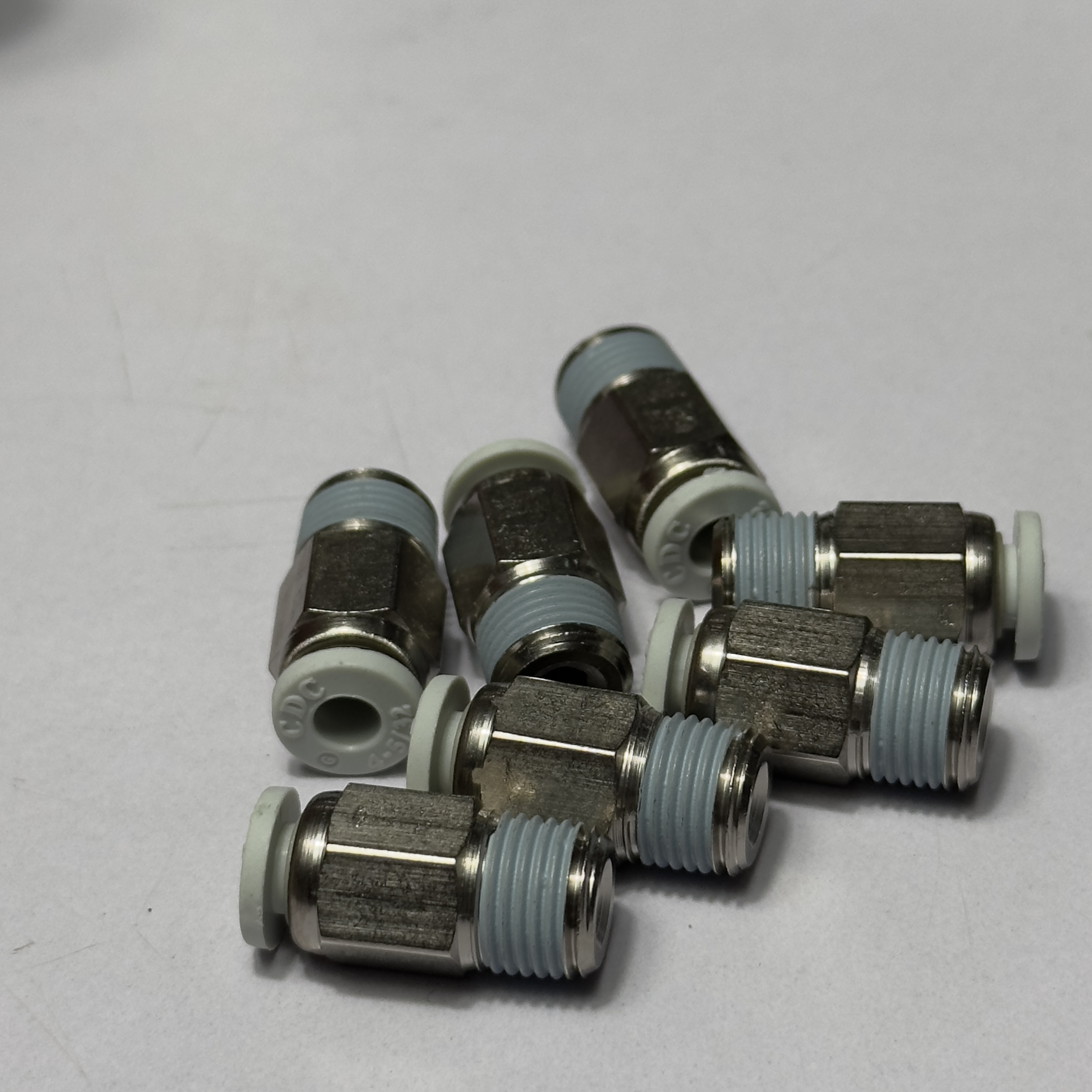 Alternative view of Đầu Nối Nhanh Phi 4 Ren 1/8 CDC MPC 0401N-W Rẻ Nhất