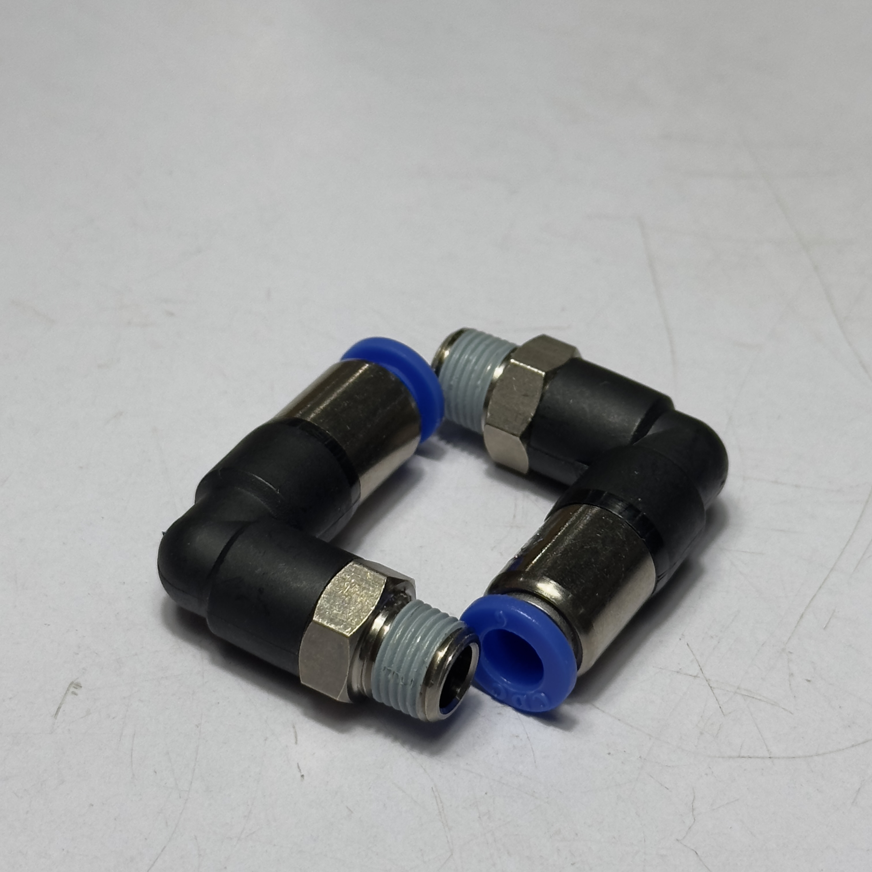 Alternative view of Đầu Nối Nhanh Tự Ngắt Phi 6 Ren 1/8 CDC SPL 0601 Rẻ Nhất