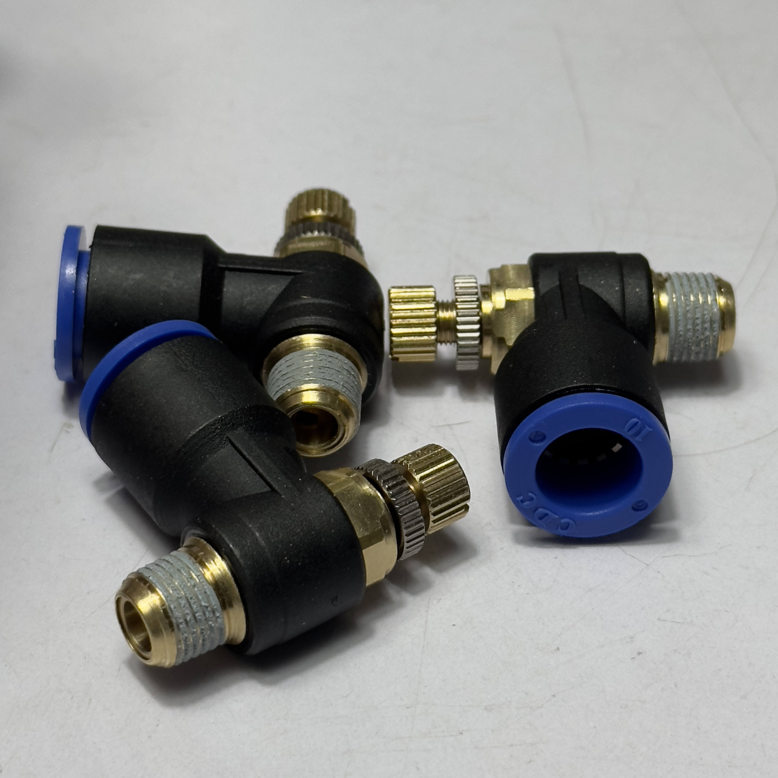 Alternative view of Van Tiết Lưu CDC MSC 1202 Hàng Chính Hãng