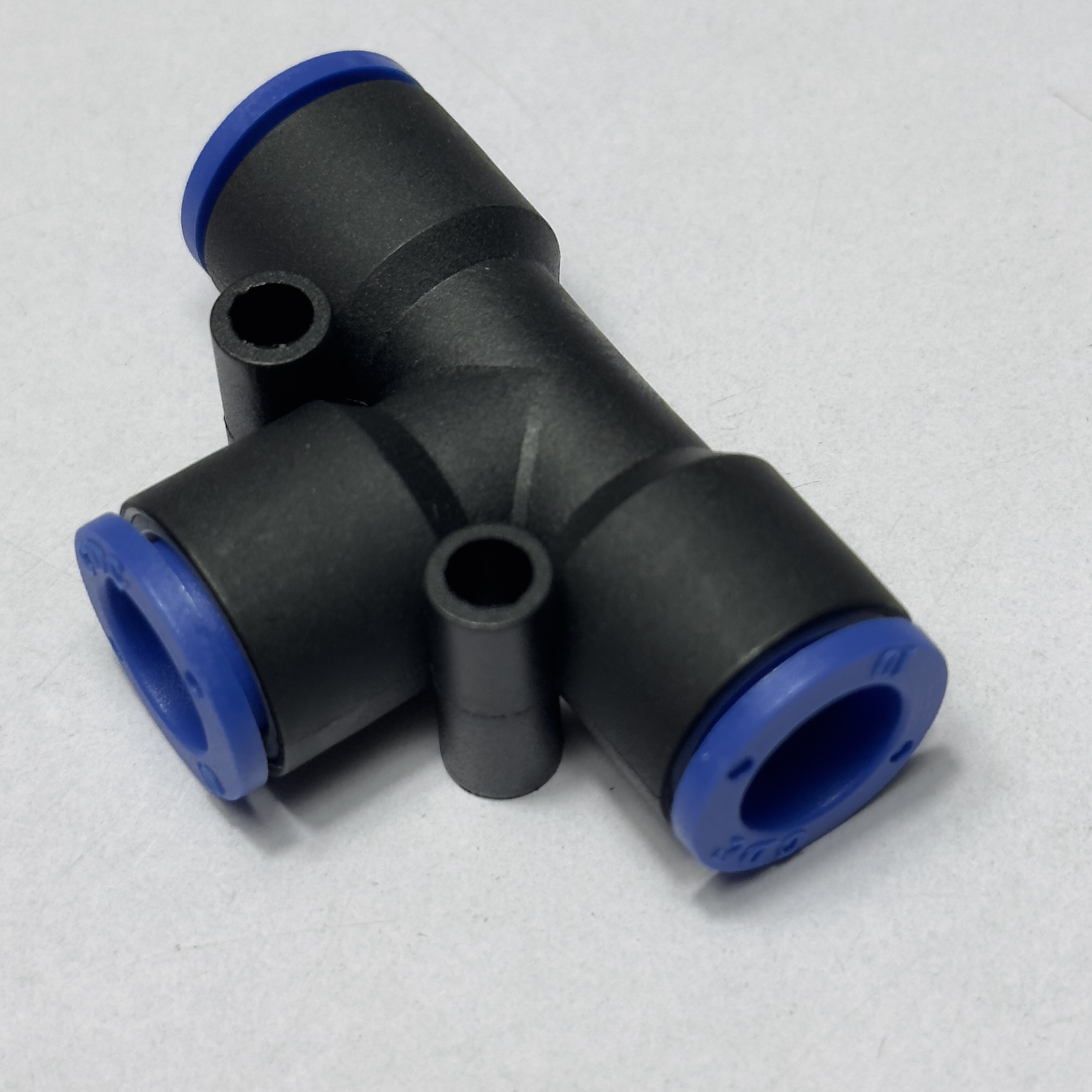 Alternative view of Đầu Nối Nhanh Chữ T Phi 10 Đen CDC MPUT 10 Bền 2025