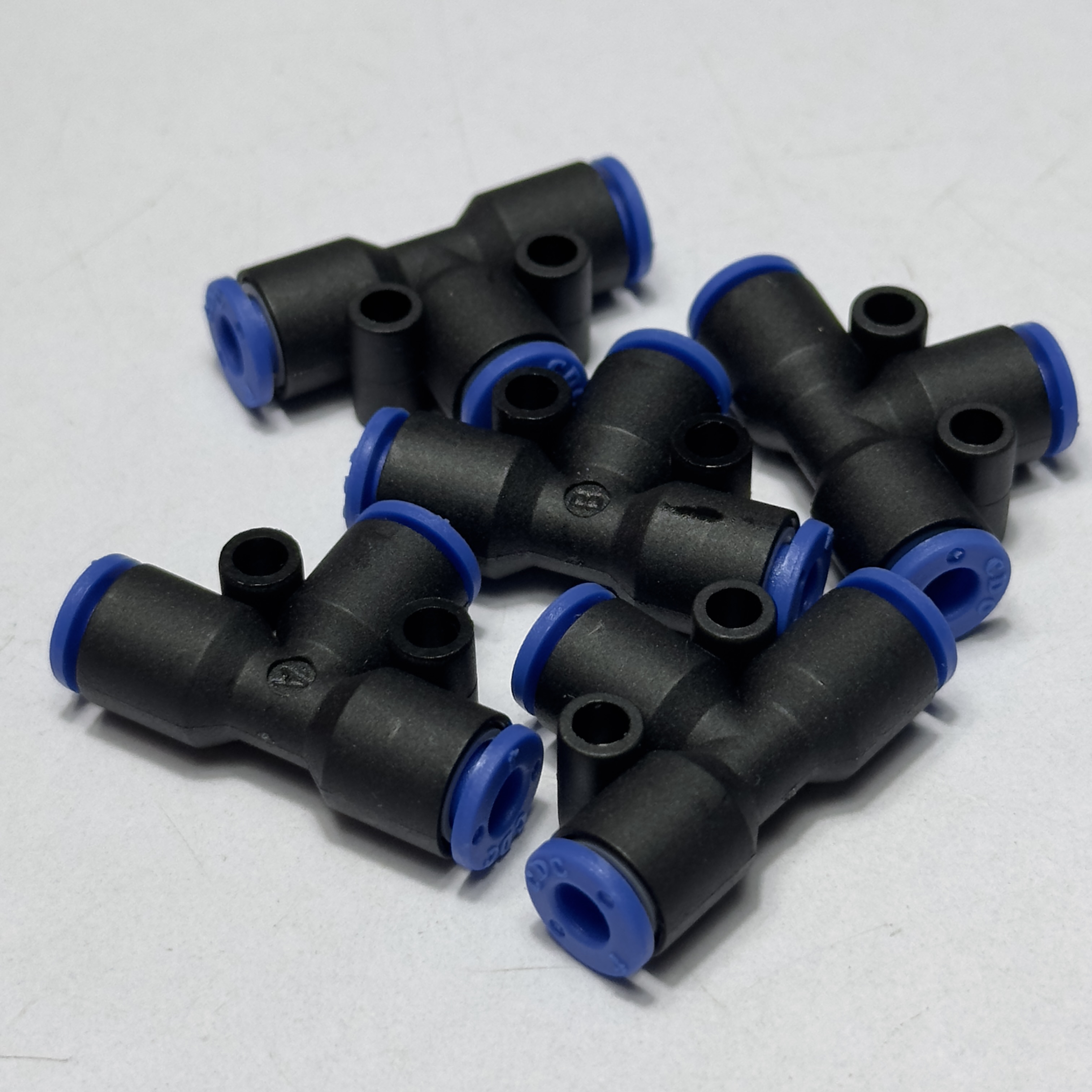 Alternative view of Đầu Nối Nhanh Chữ T Phi 4 Đen CDC MPUT 04 Rẻ Nhất