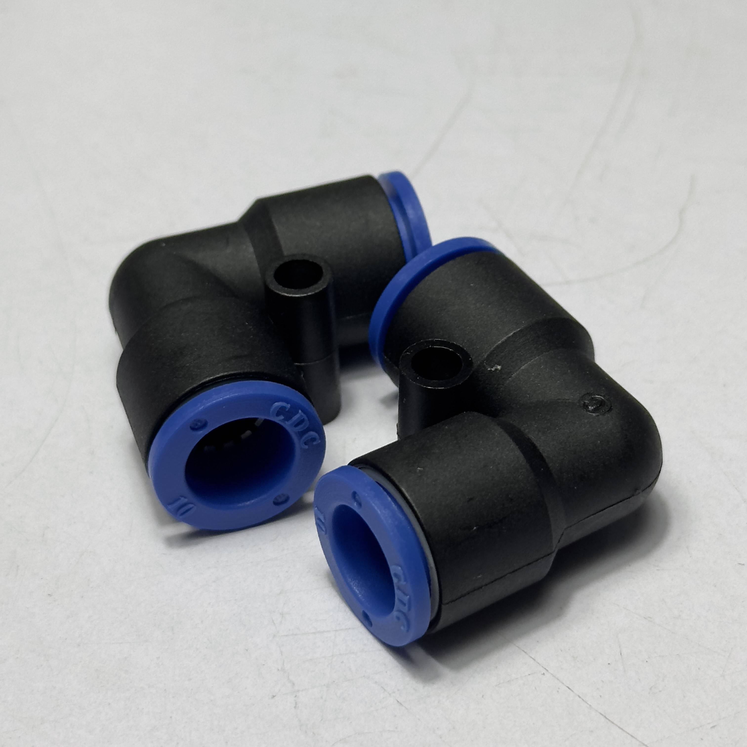 Alternative view of Đầu Nối Nhanh Cong Phi 10 Đen CDC MPUL 10 Giá Tốt