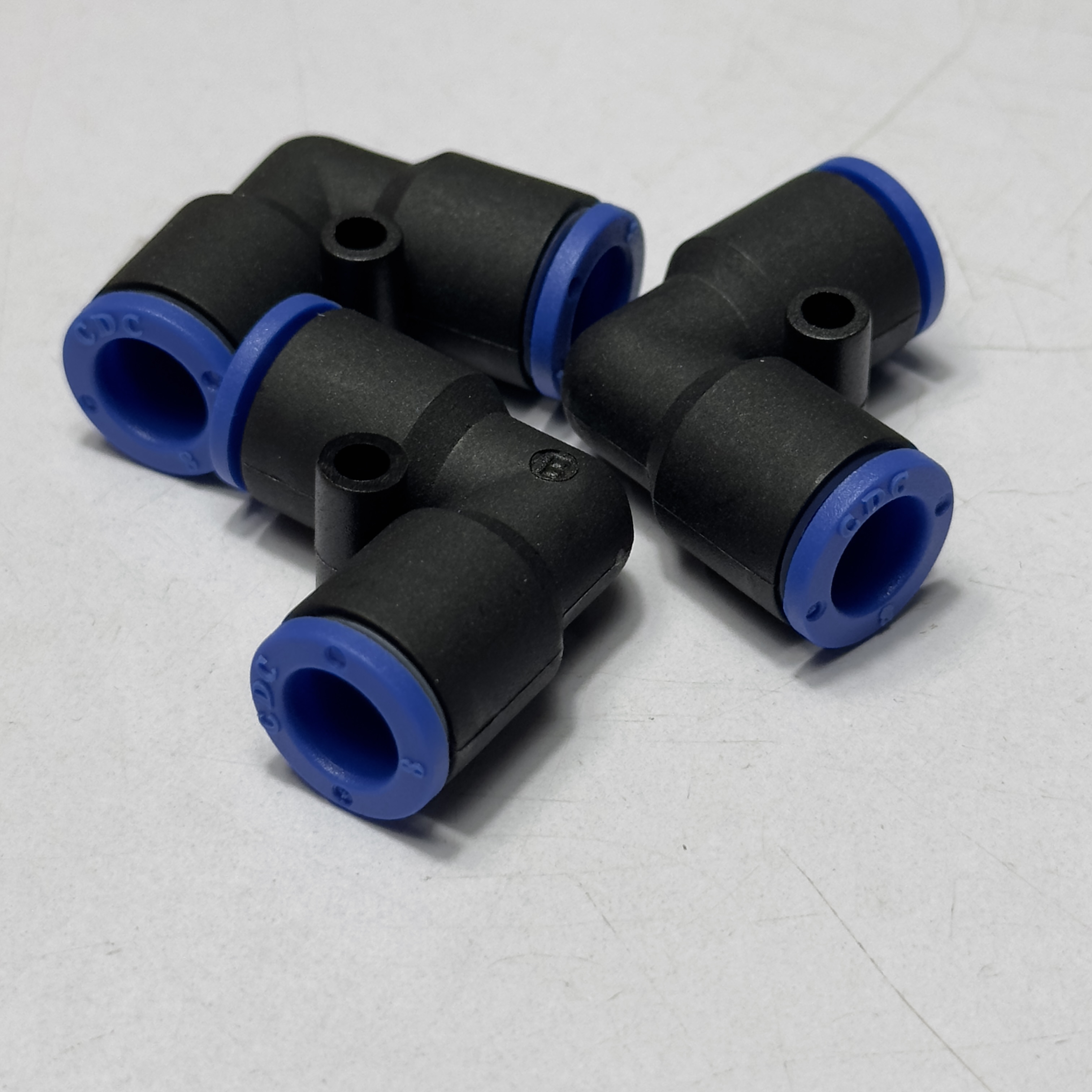 Alternative view of Đầu Nối Nhanh Cong Phi 8 Đen CDC MPUL 08 Rẻ Nhất