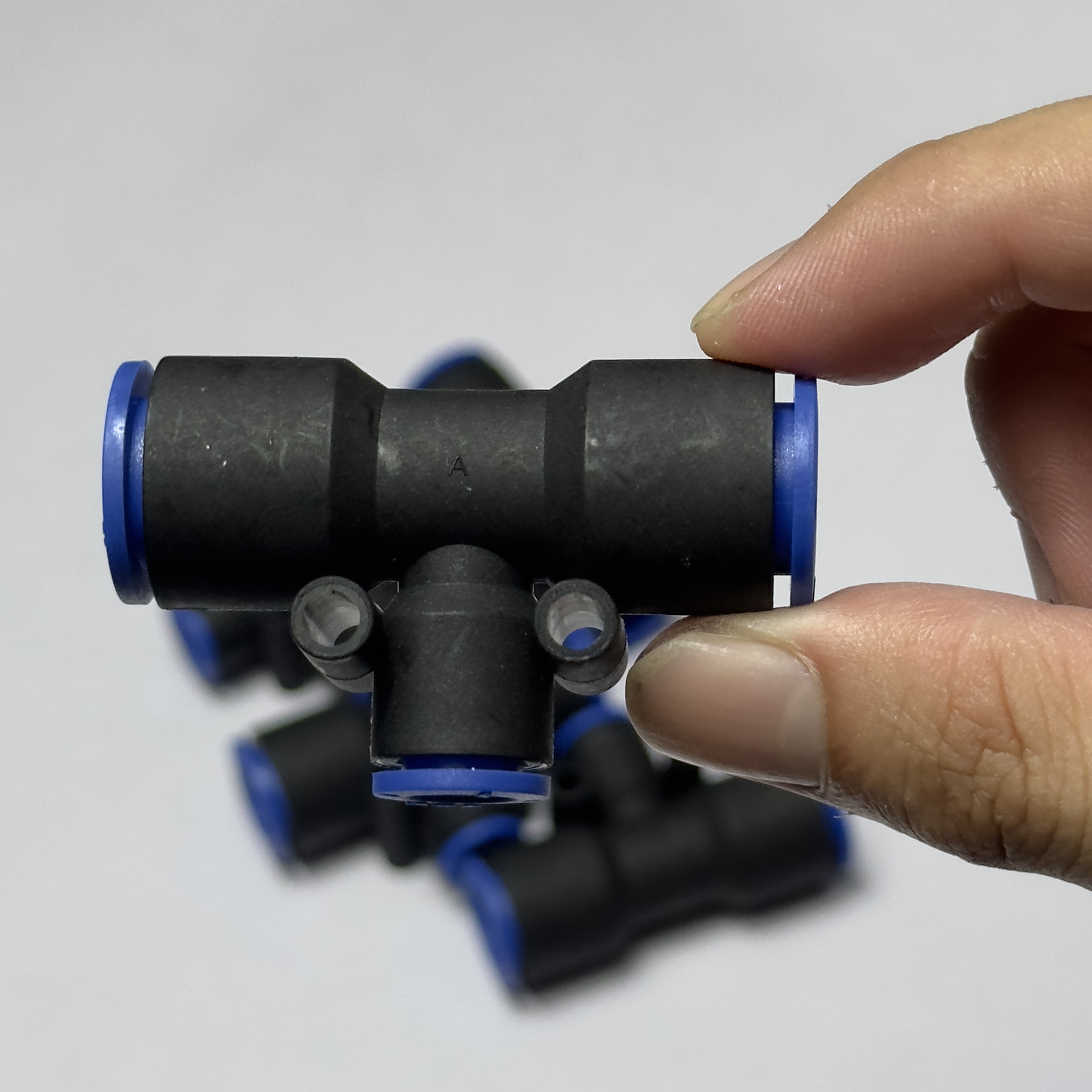 Alternative view of Đầu Nối Nhanh Chữ T Phi 12x08 CDC MPGT 1208 Rẻ 2025