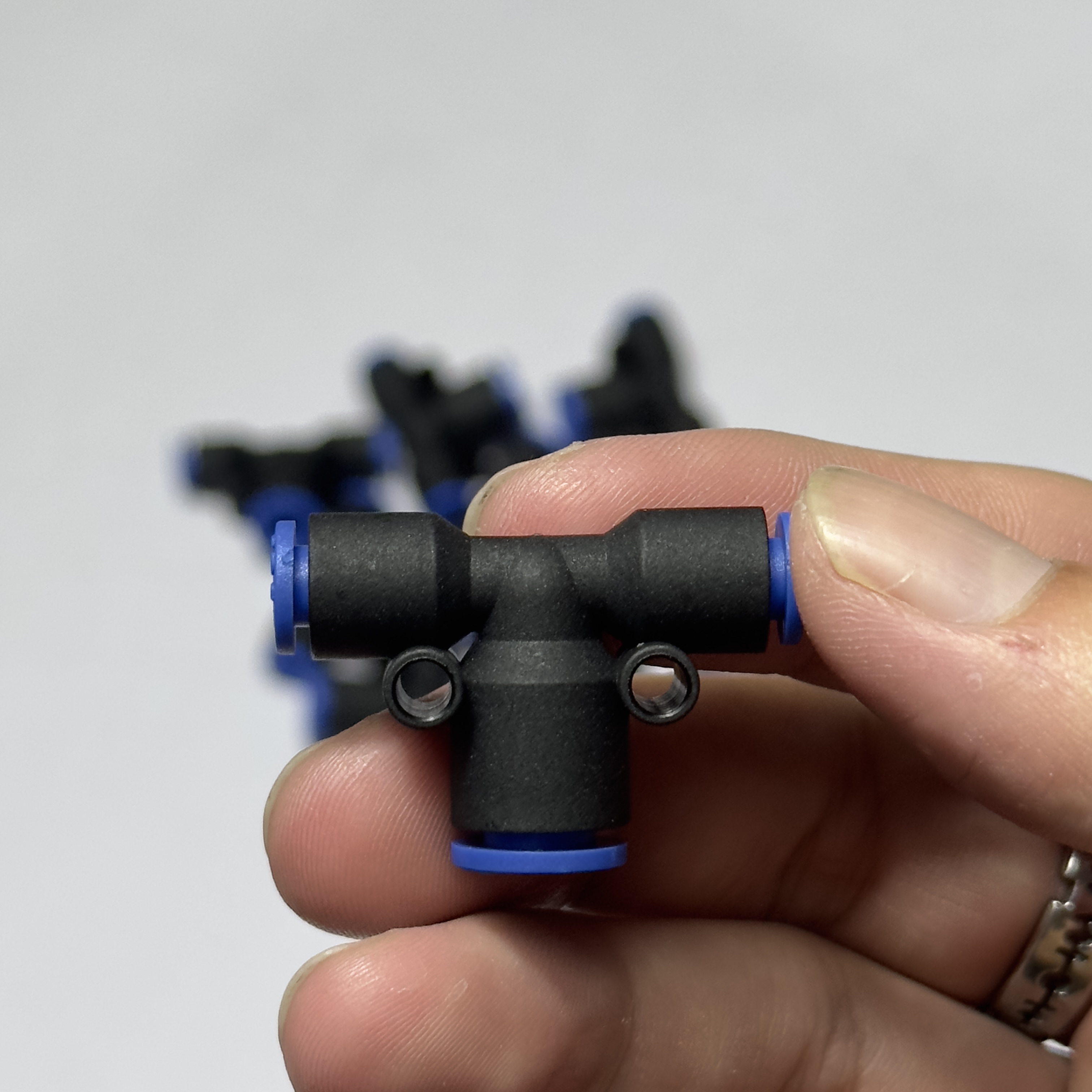 Alternative view of Đầu Nối Nhanh Chữ T Phi 6x04 CDC MPGT 0604 Rẻ Nhất