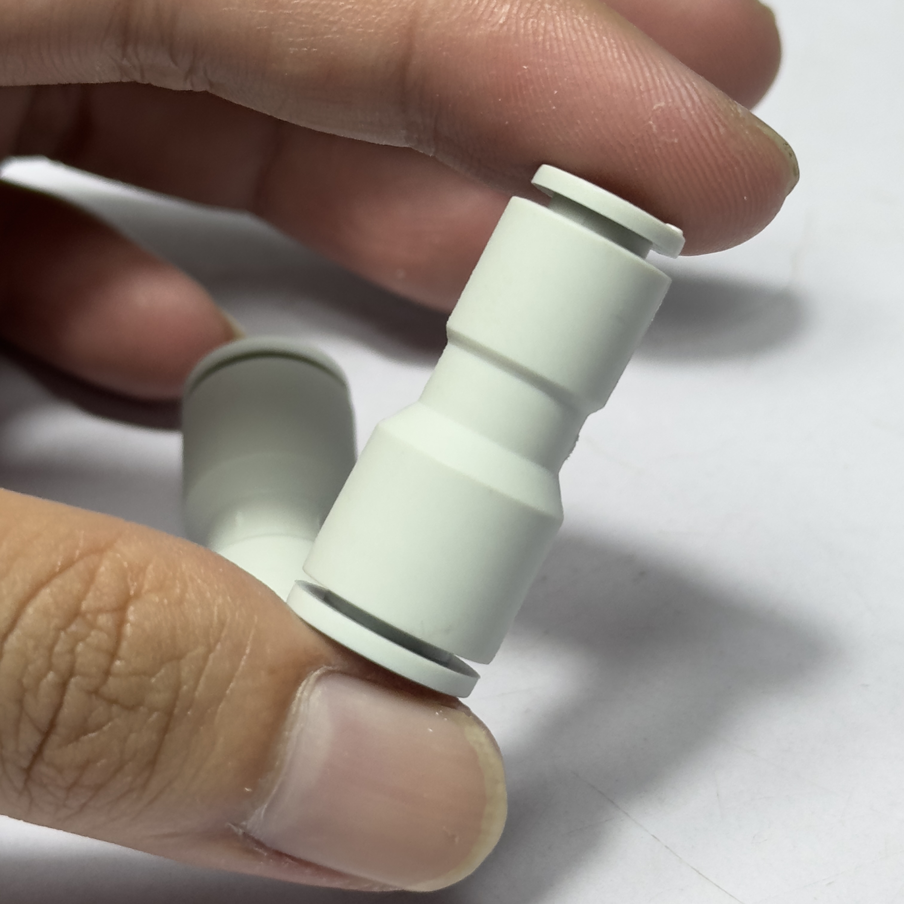 Alternative view of Đầu Nối Nhanh Giảm Phi 8x06 Trắng CDC MPG 0806-W Bền