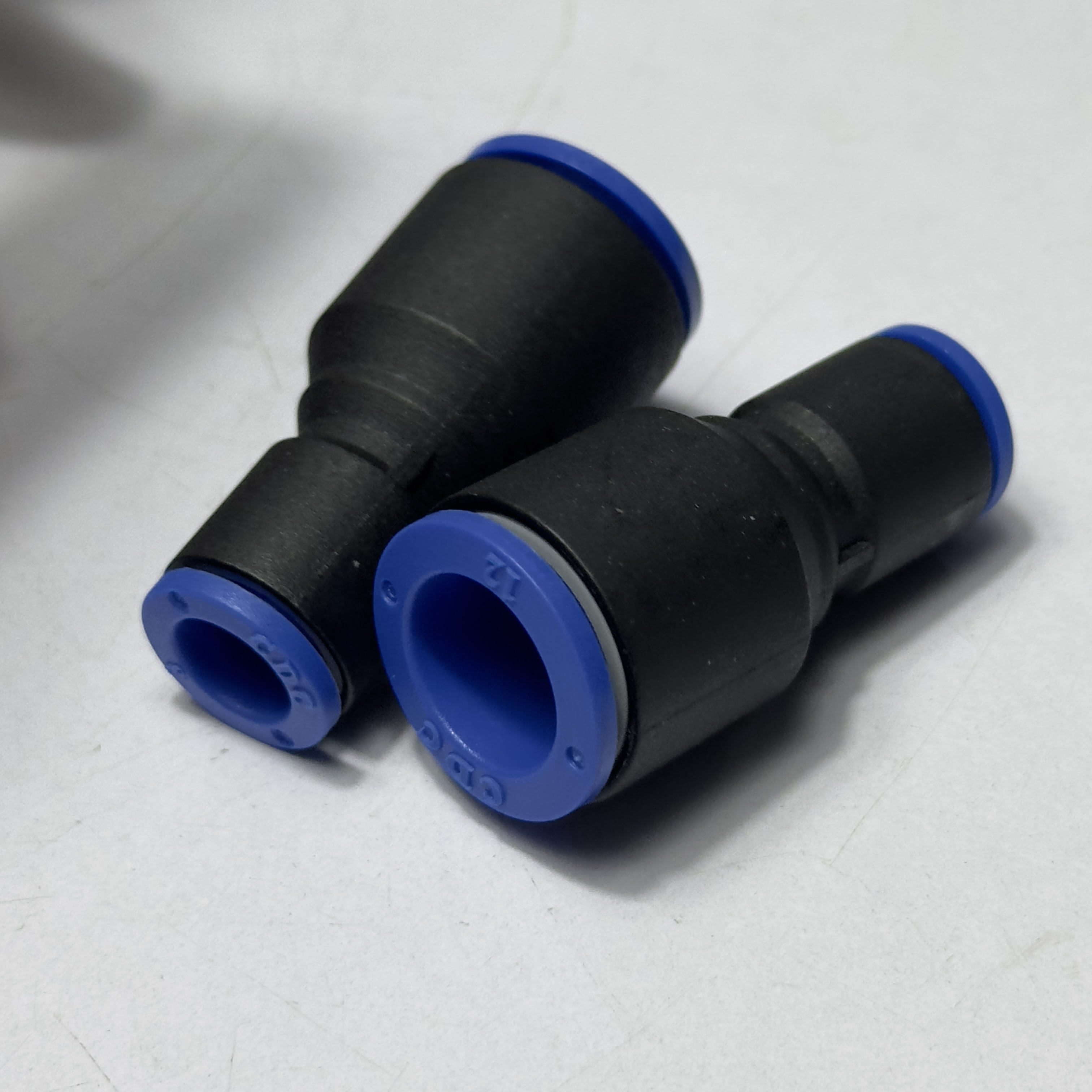 Alternative view of Đầu Nối Nhanh Giảm Phi 12x08 Đen CDC MPG 1208 Rẻ 2025