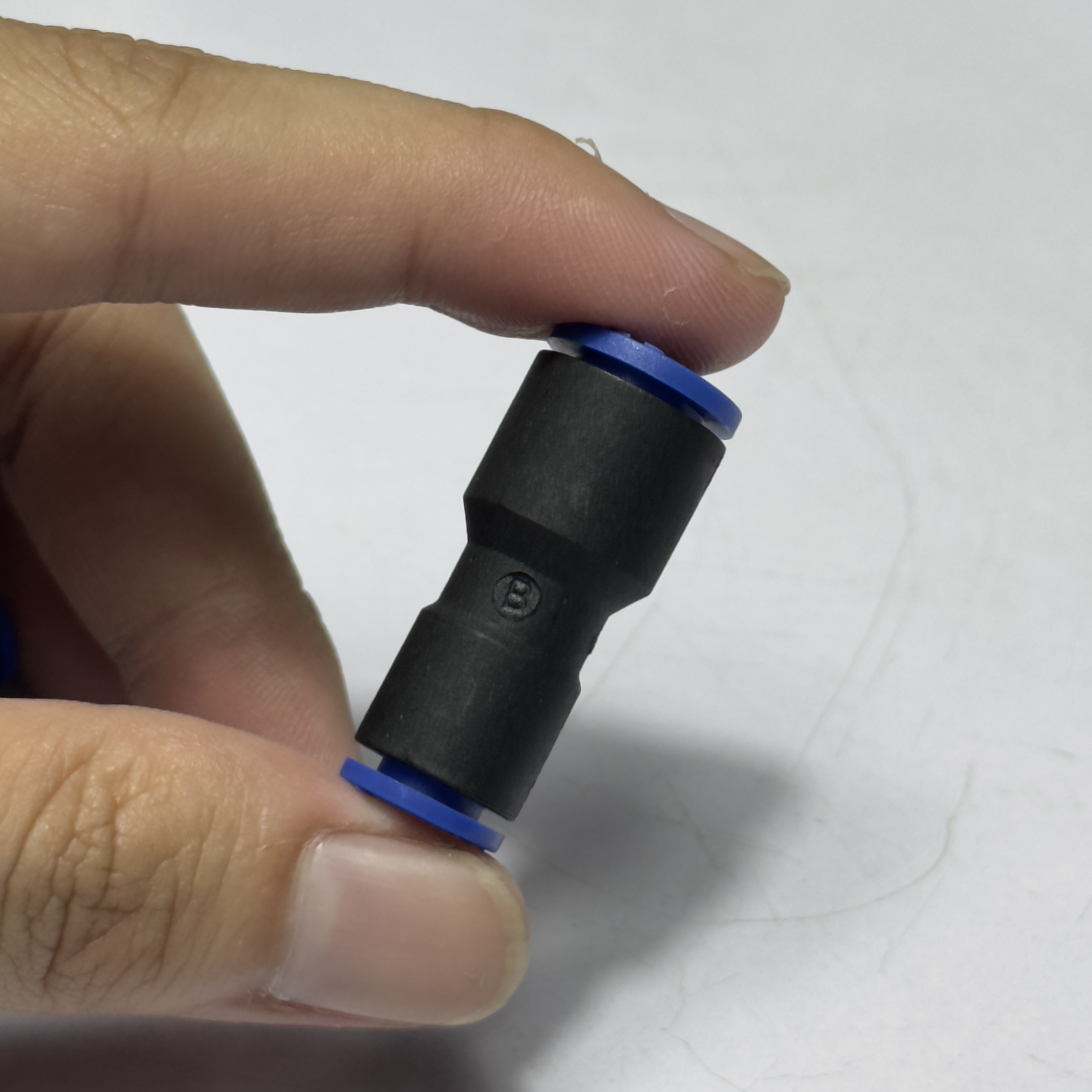 Alternative view of Đầu Nối Nhanh Giảm Phi 8x06 Đen CDC MPG 0806 Giá Tốt