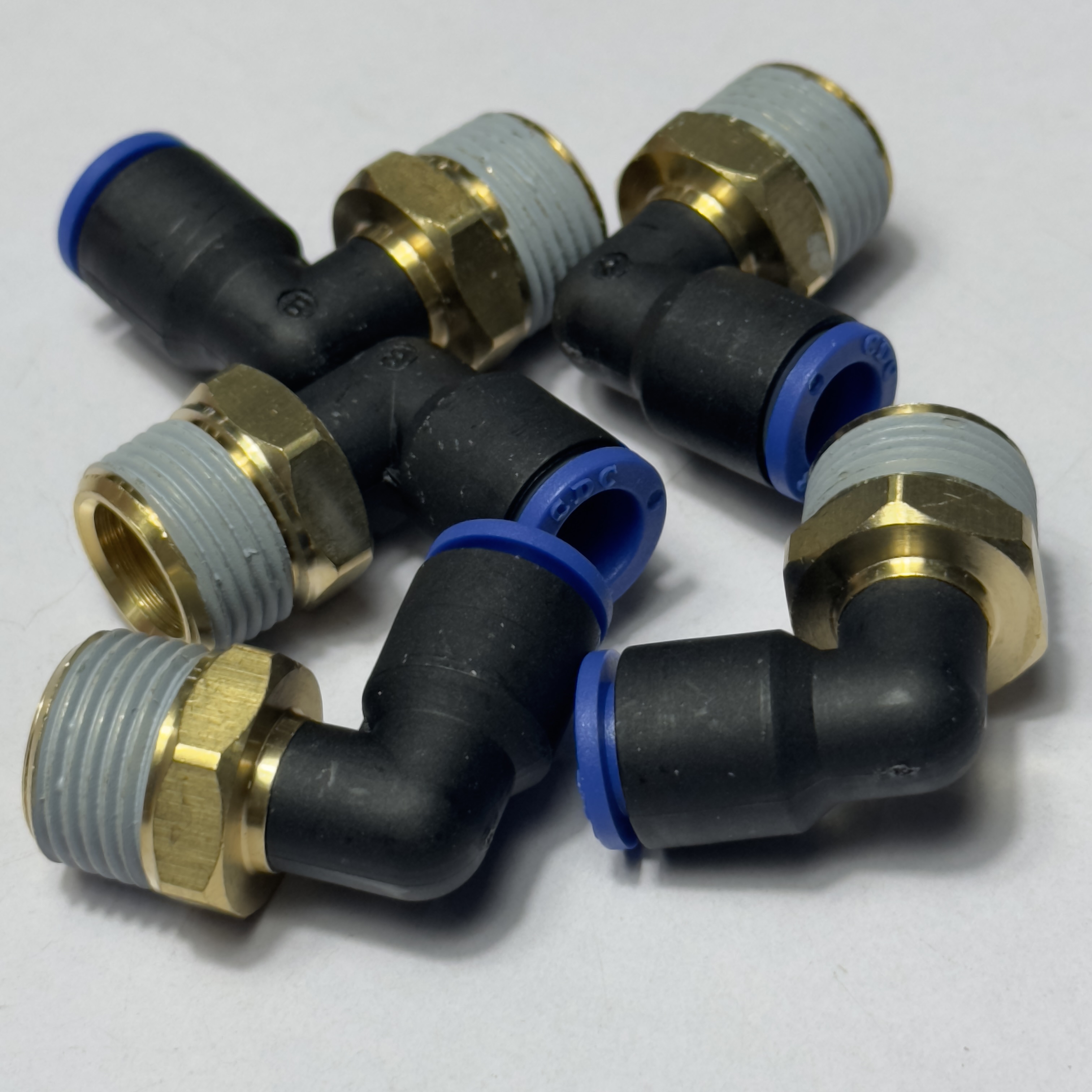 Alternative view of Đầu Nối Nhanh Cong Phi 8 Ren 3/8 CDC MPL 0803 Rẻ Nhất