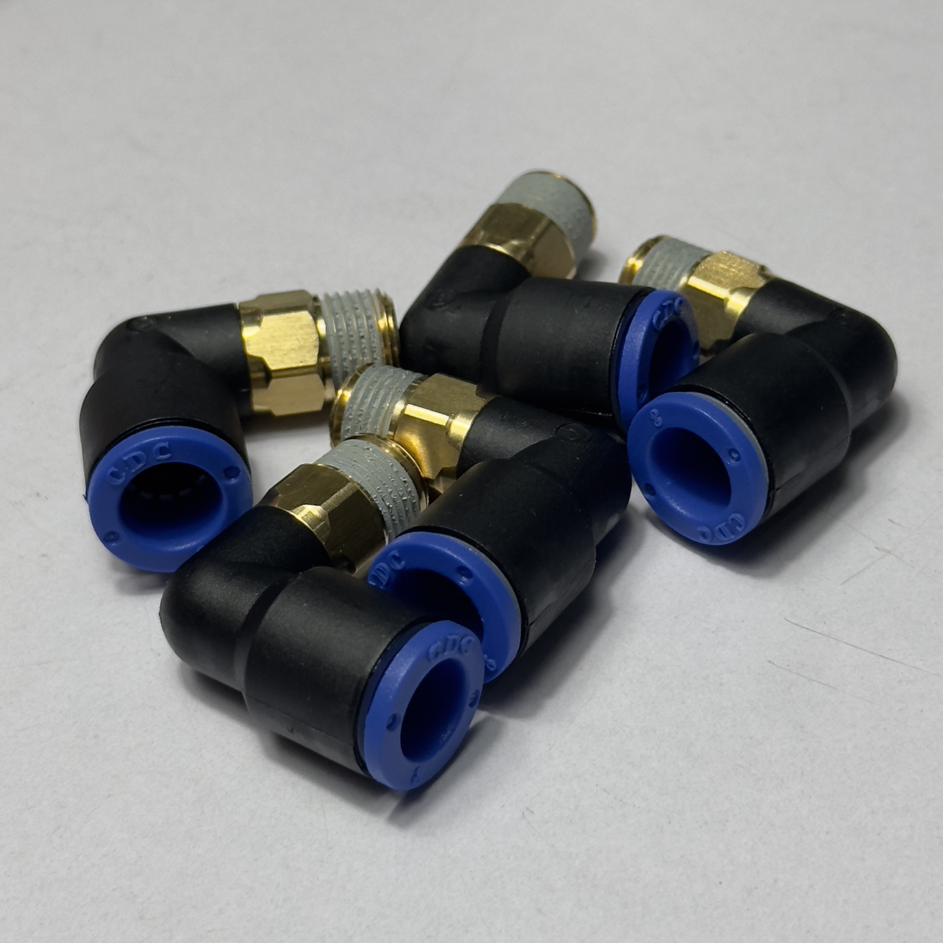 Alternative view of Đầu Nối Nhanh Cong Phi 8 Ren 1/8 CDC MPL 0801 Bền 2025