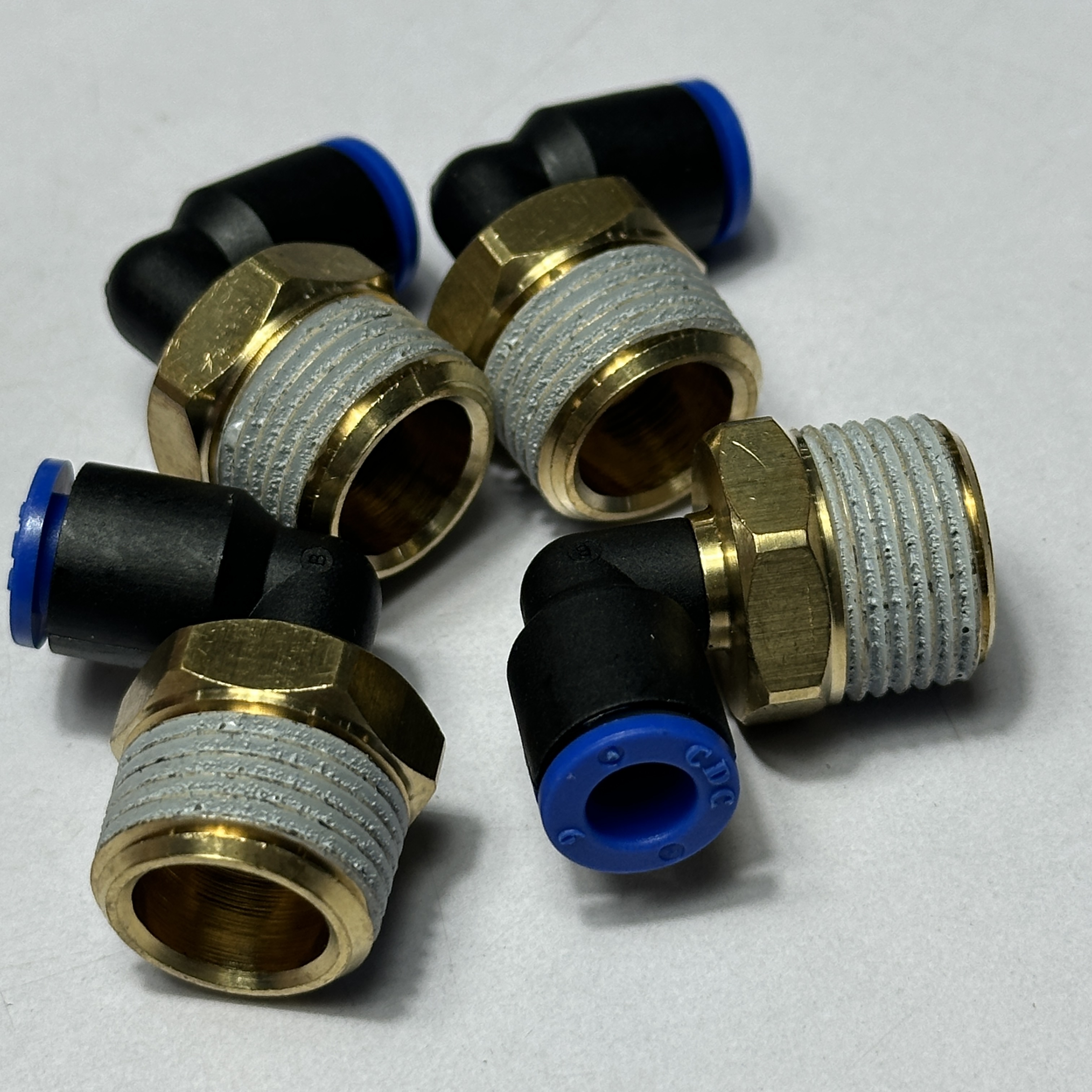 Alternative view of Đầu Nối Nhanh Cong Phi 6 Ren 3/8 CDC MPL 0603 Bền Nhất