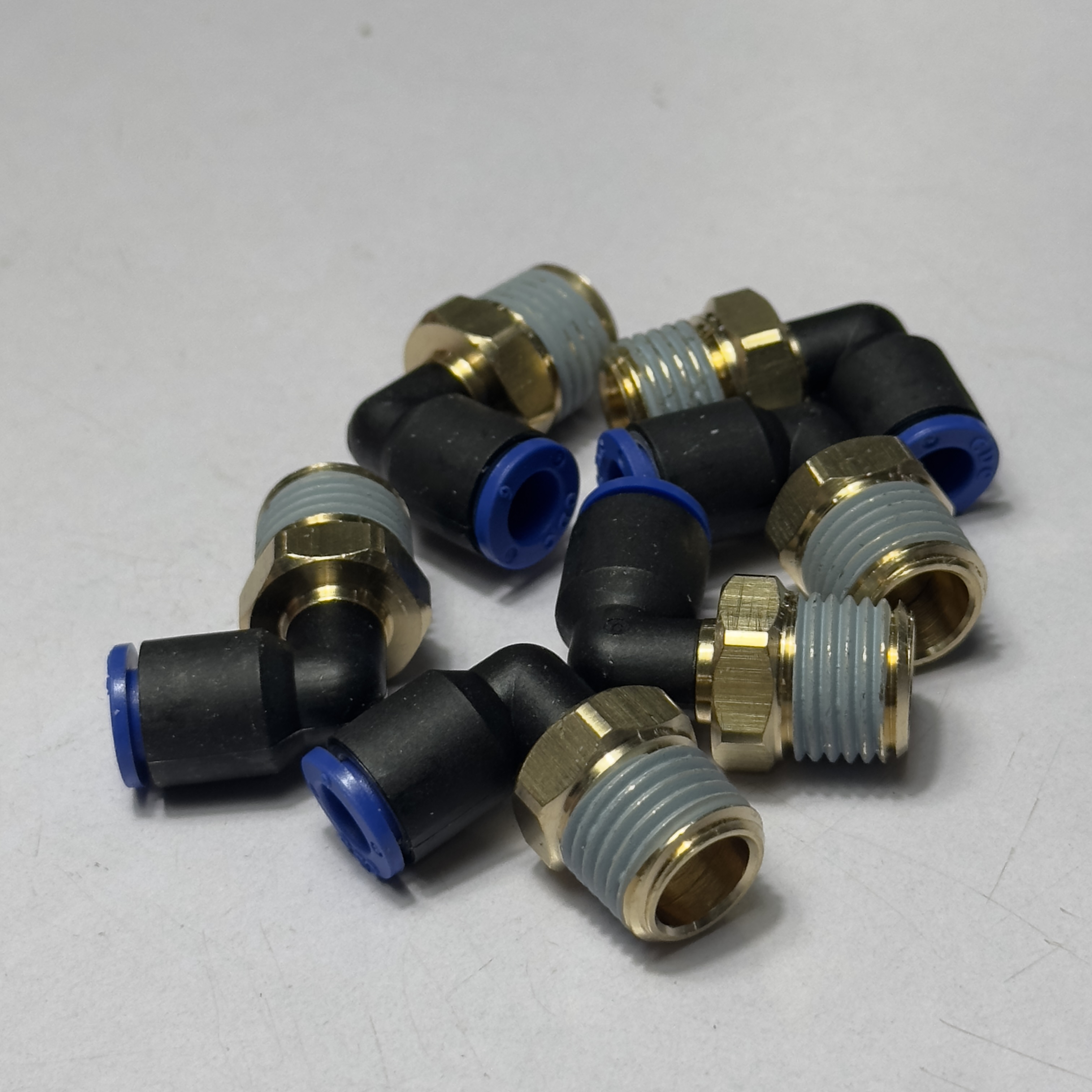 Alternative view of Đầu Nối Nhanh Cong Phi 6 Ren 1/4 CDC MPL 0602 Rẻ Nhất