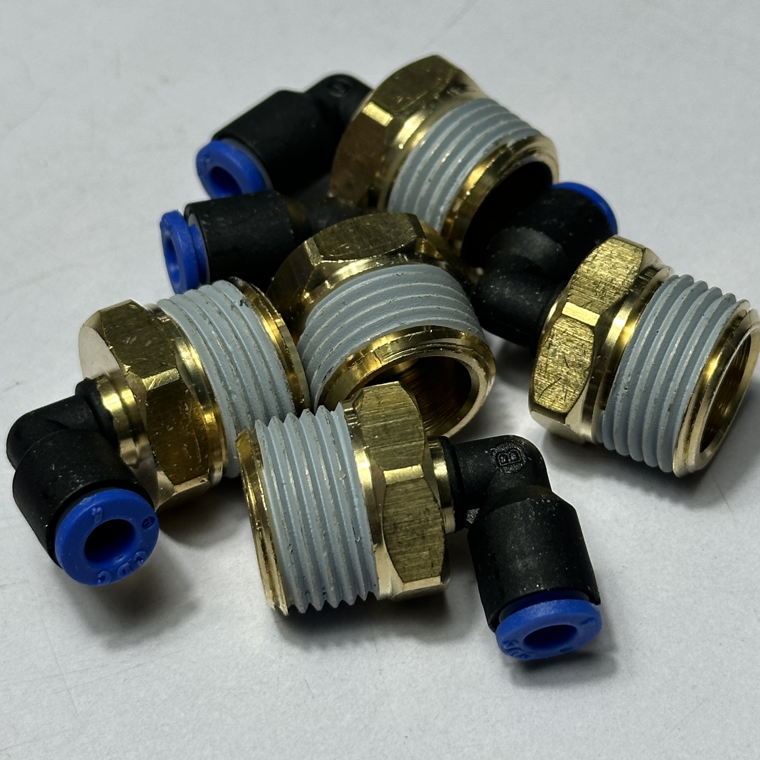 Alternative view of Đầu Nối Nhanh Cong Phi 4 Ren 3/8 CDC MPL 0403 Rẻ 2025