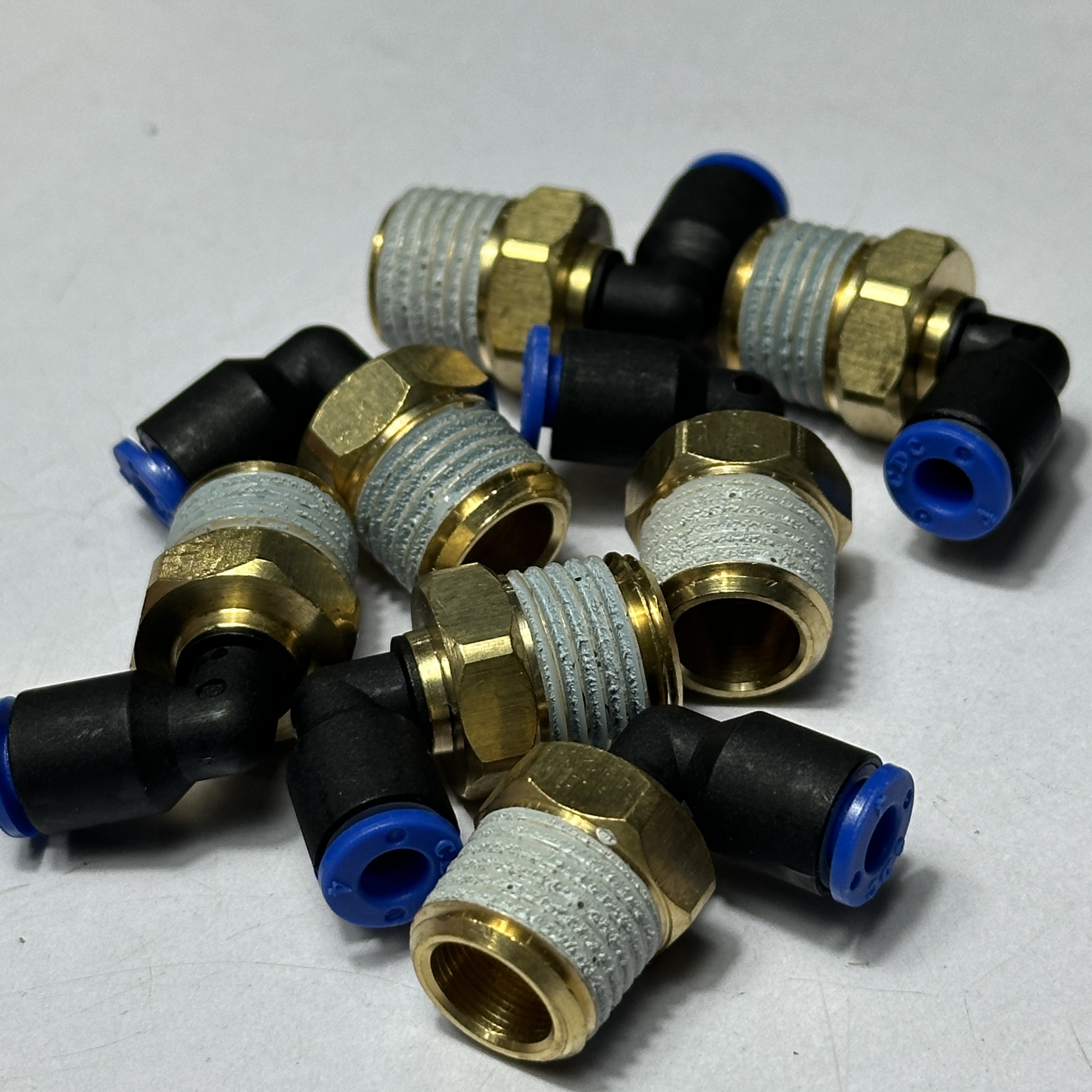 Alternative view of Đầu Nối Nhanh Cong Phi 4 Ren 1/4 CDC MPL 0402 Giá Rẻ