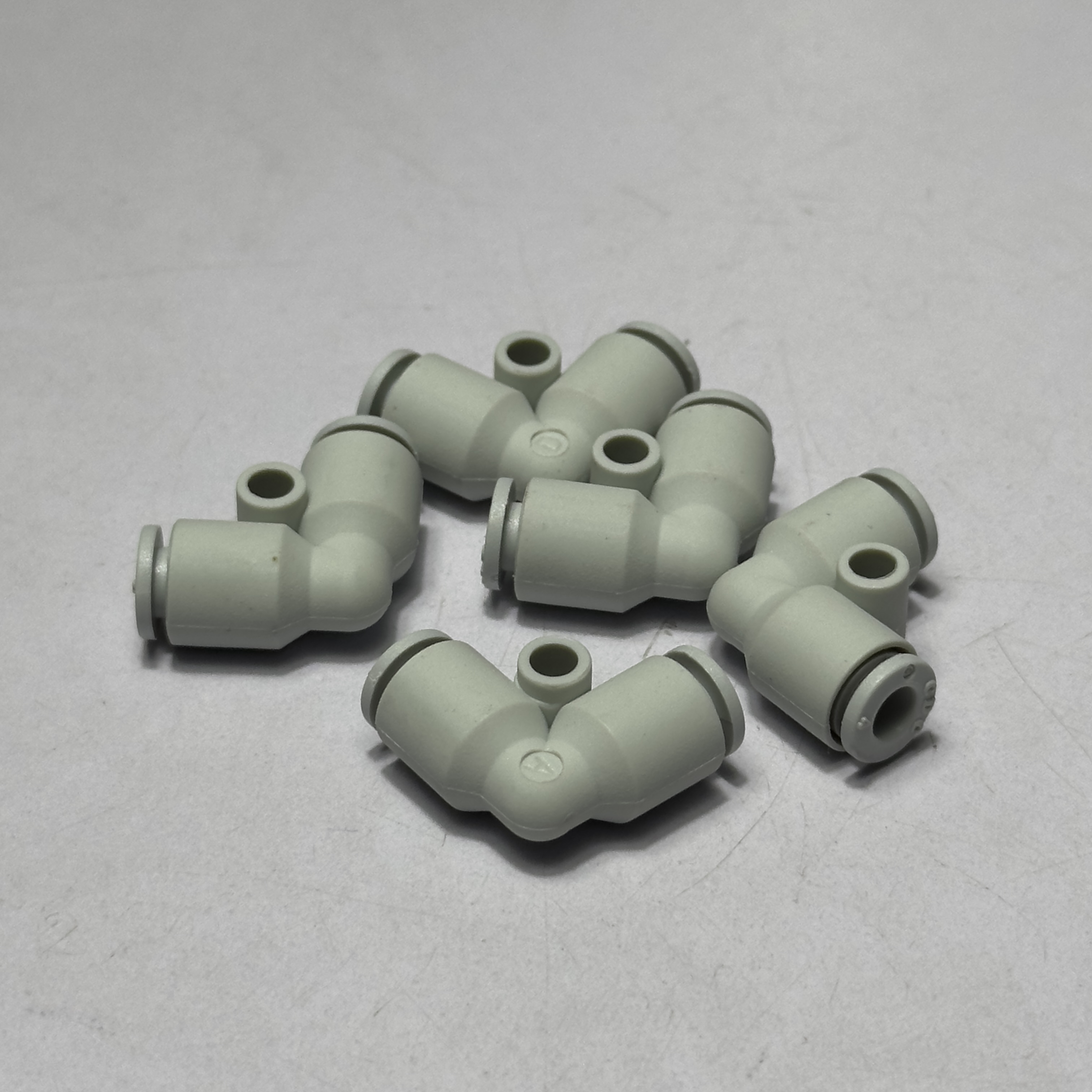 Alternative view of Đầu Nối Nhanh Cong Phi 4 Trắng CDC MPUL 04-W Rẻ Nhất