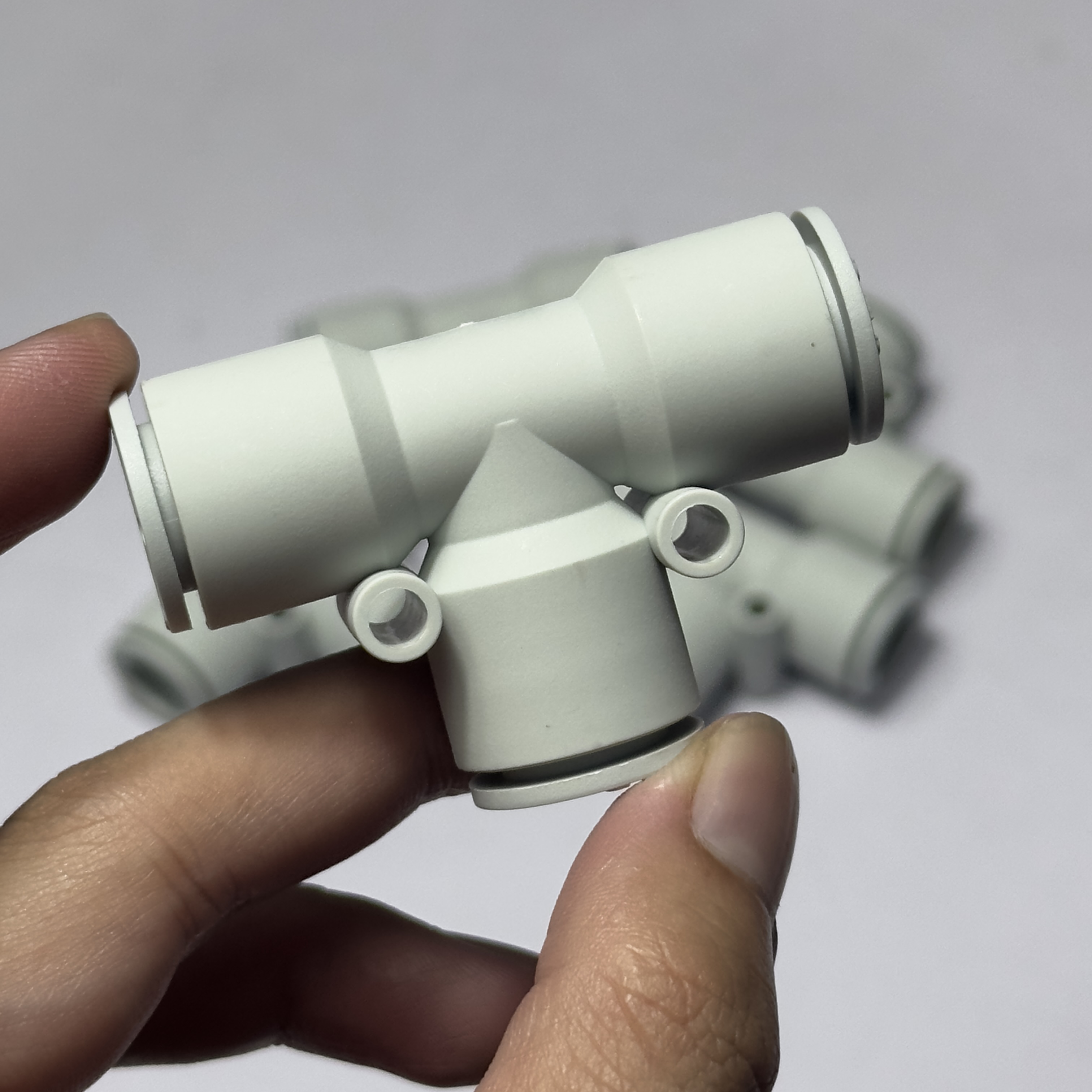 Alternative view of Đầu Nối Nhanh Chữ T Phi 12 Trắng CDC MPUT 12-W Giá Rẻ