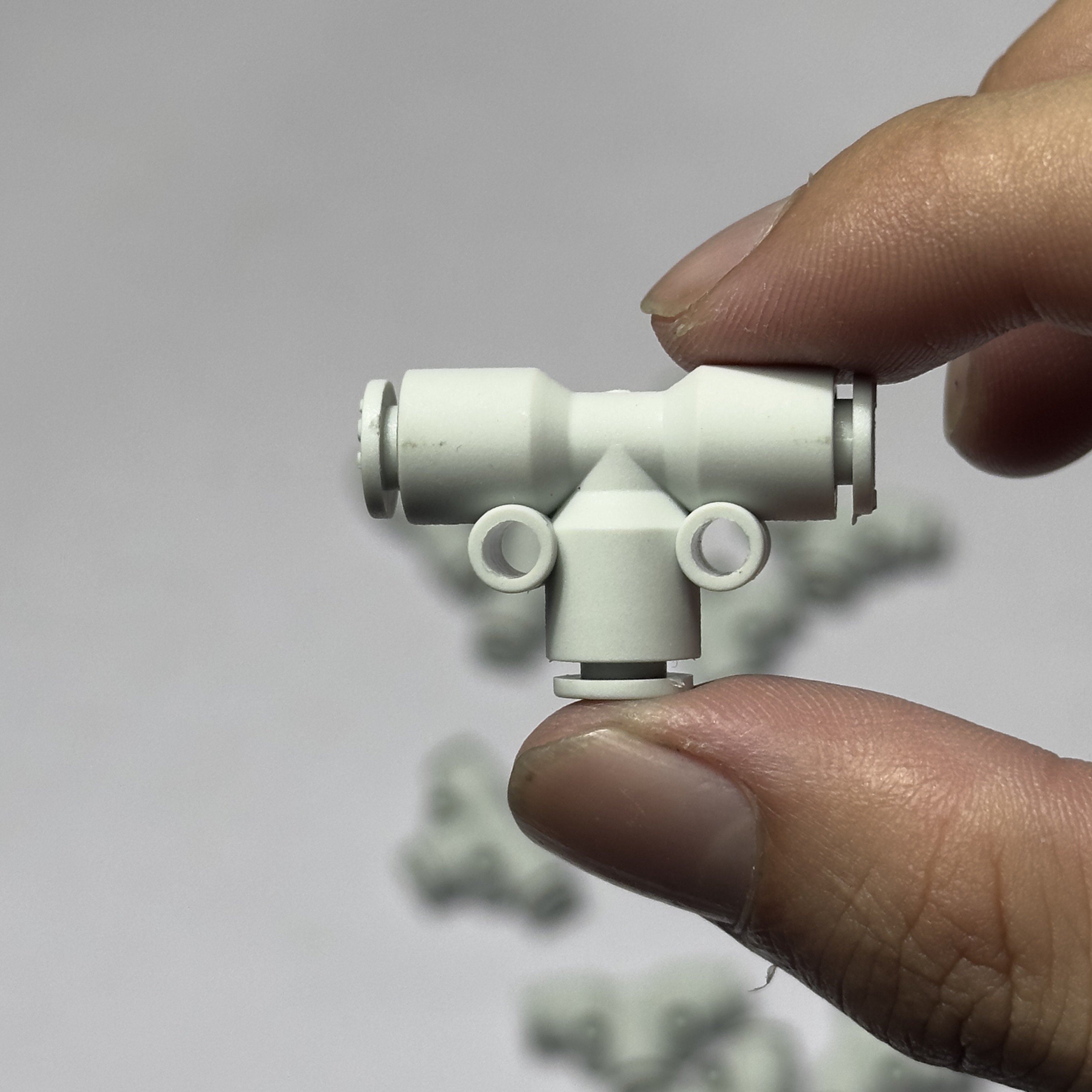 Alternative view of Đầu Nối Nhanh Chữ T Phi 4 Trắng CDC MPUT 04-W Giá Rẻ