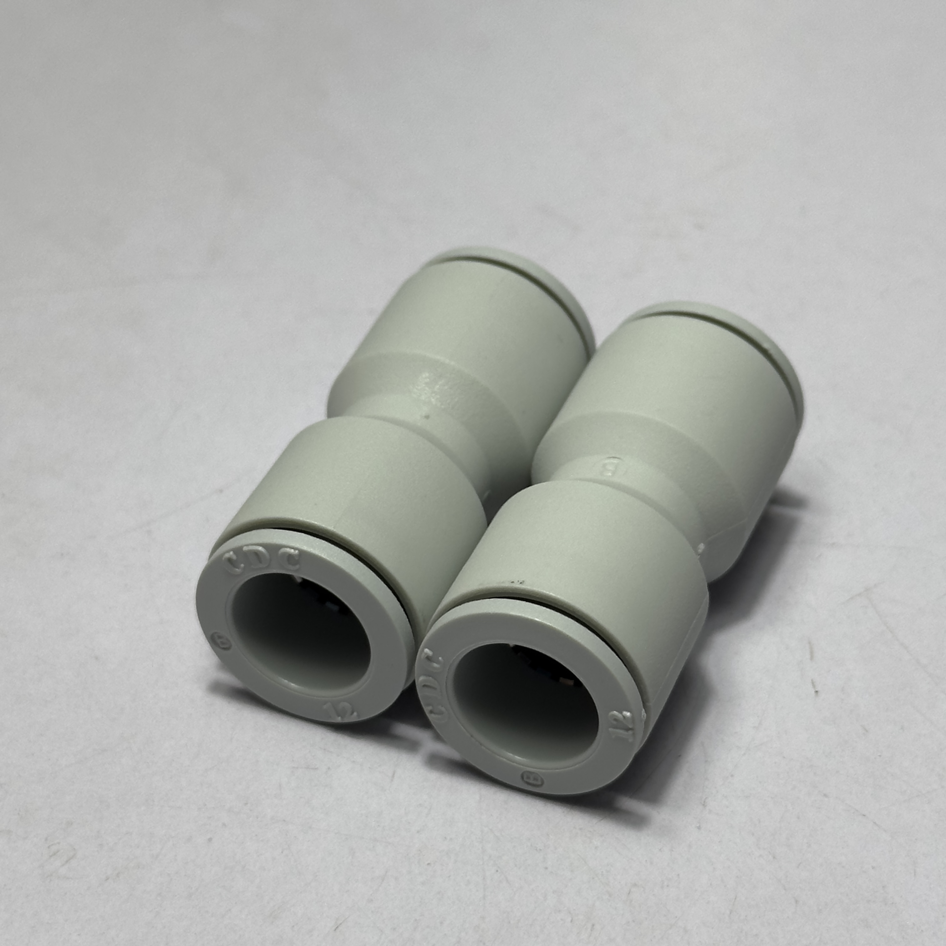 Alternative view of Đầu Nối Nhanh Phi 12 Trắng CDC MPUC 12-W Rẻ Nhất