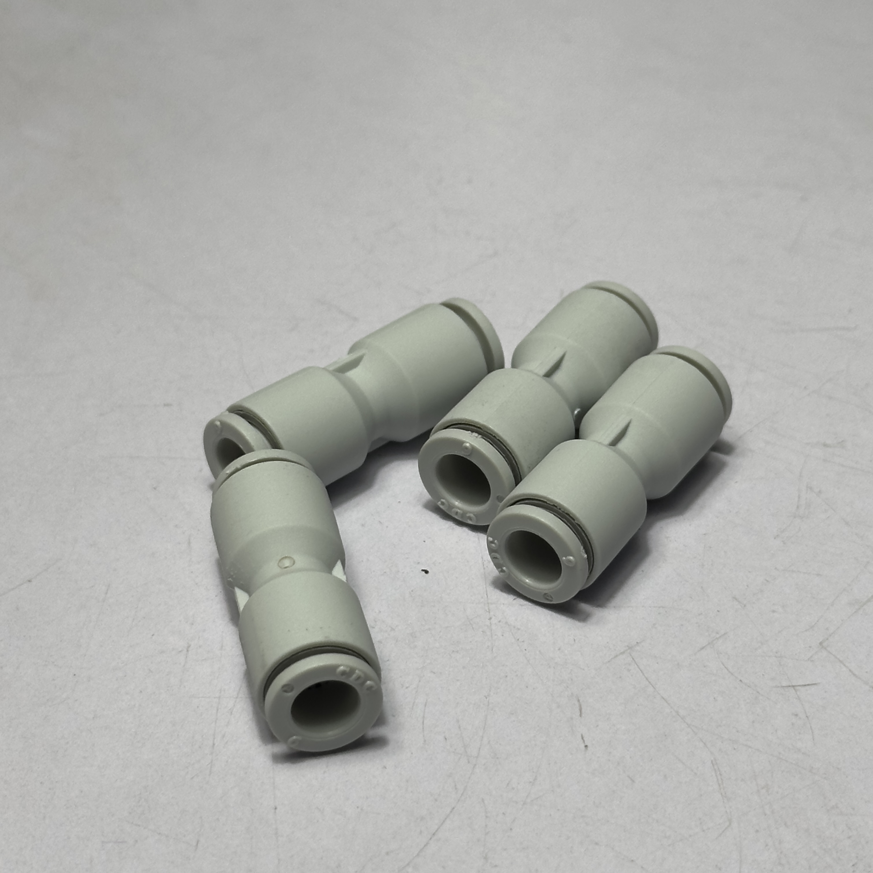 Alternative view of Đầu Nối Nhanh Phi 6 Trắng CDC MPUC 06-W Giá Tốt