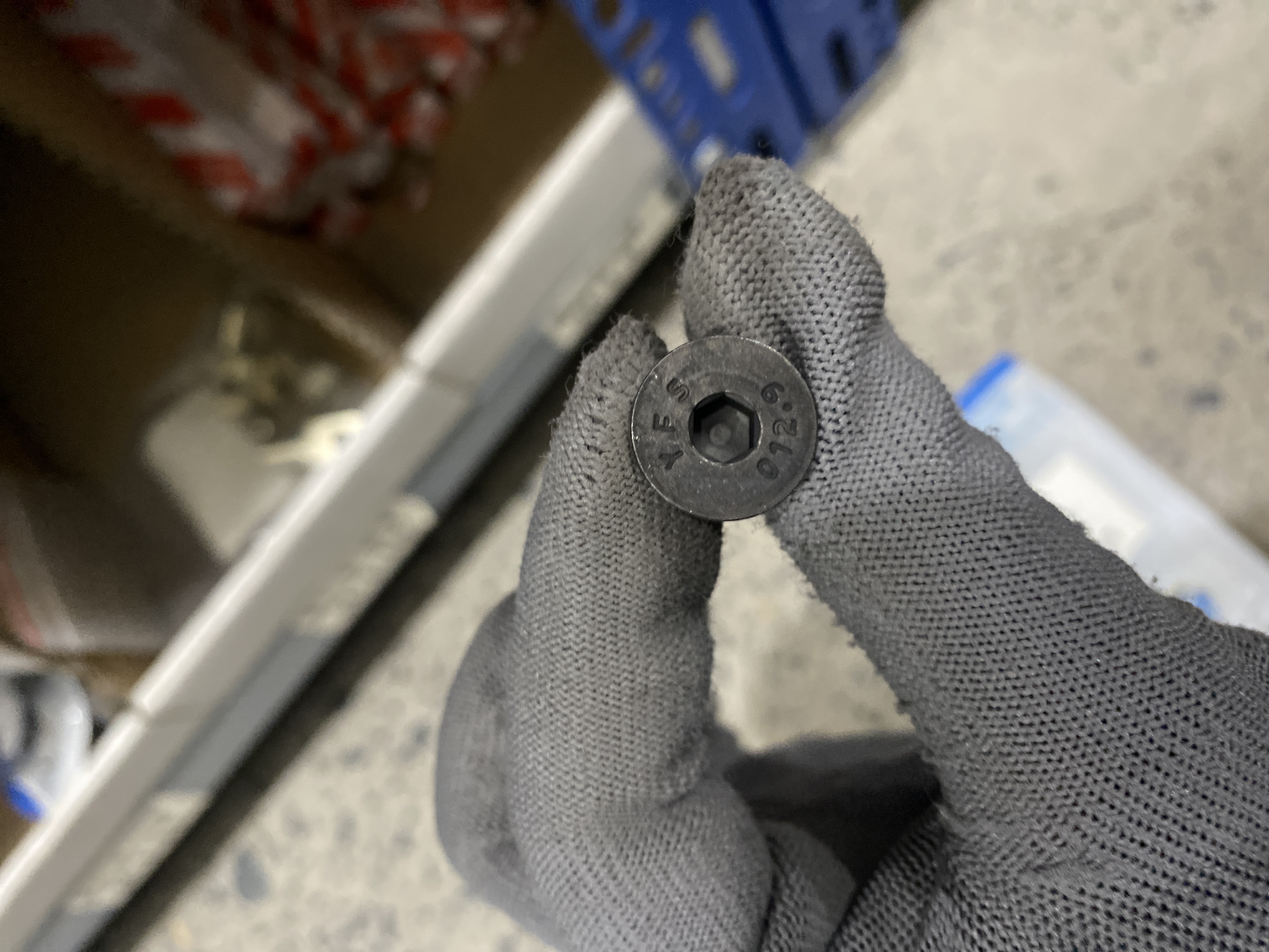 Lục Giác Chìm Col Thép Đen 12.9 DIN7991 M8x16