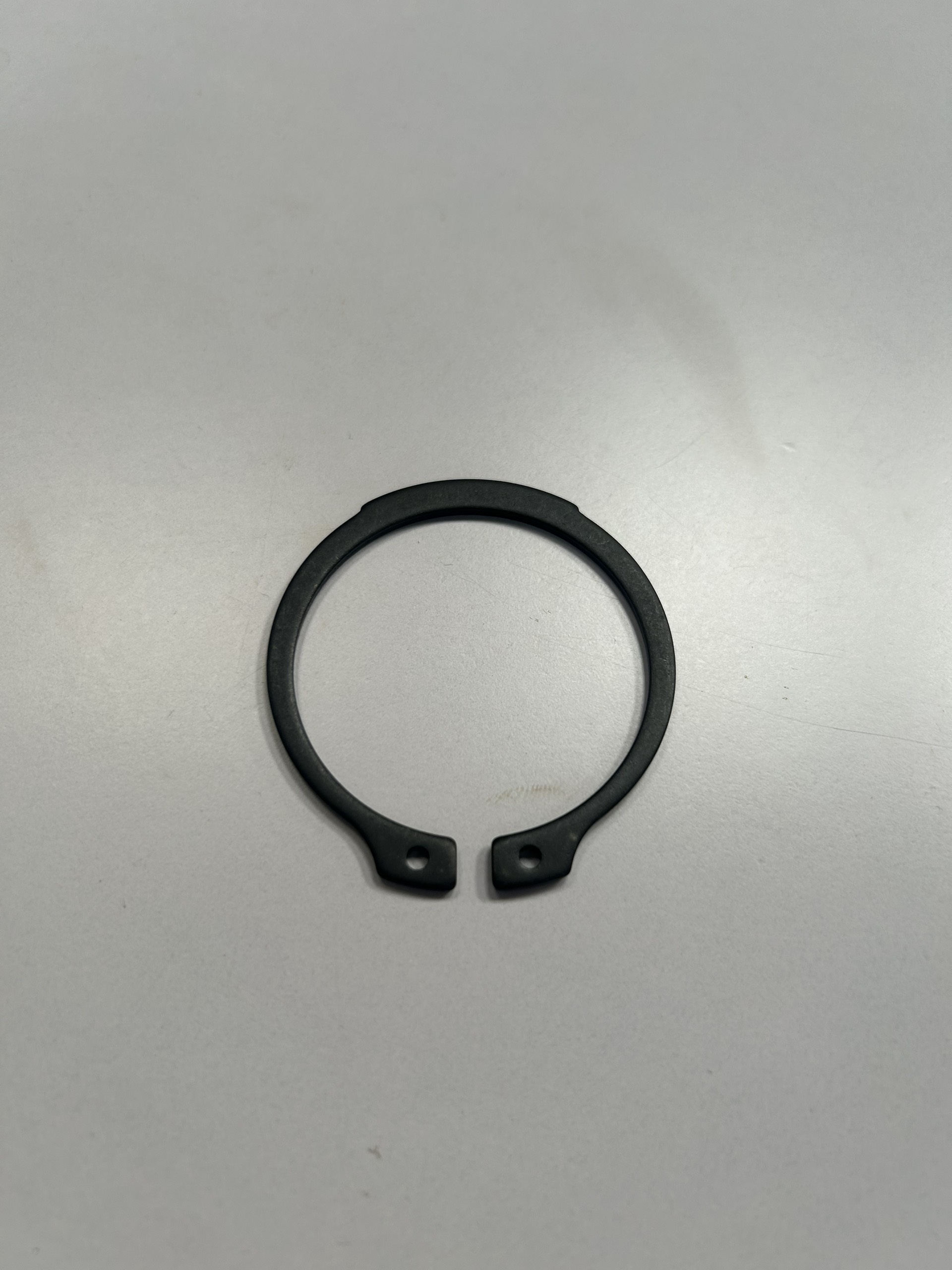 Alternative view of Phe Gài Trục Thép 65Mn DIN471 D38x2.5