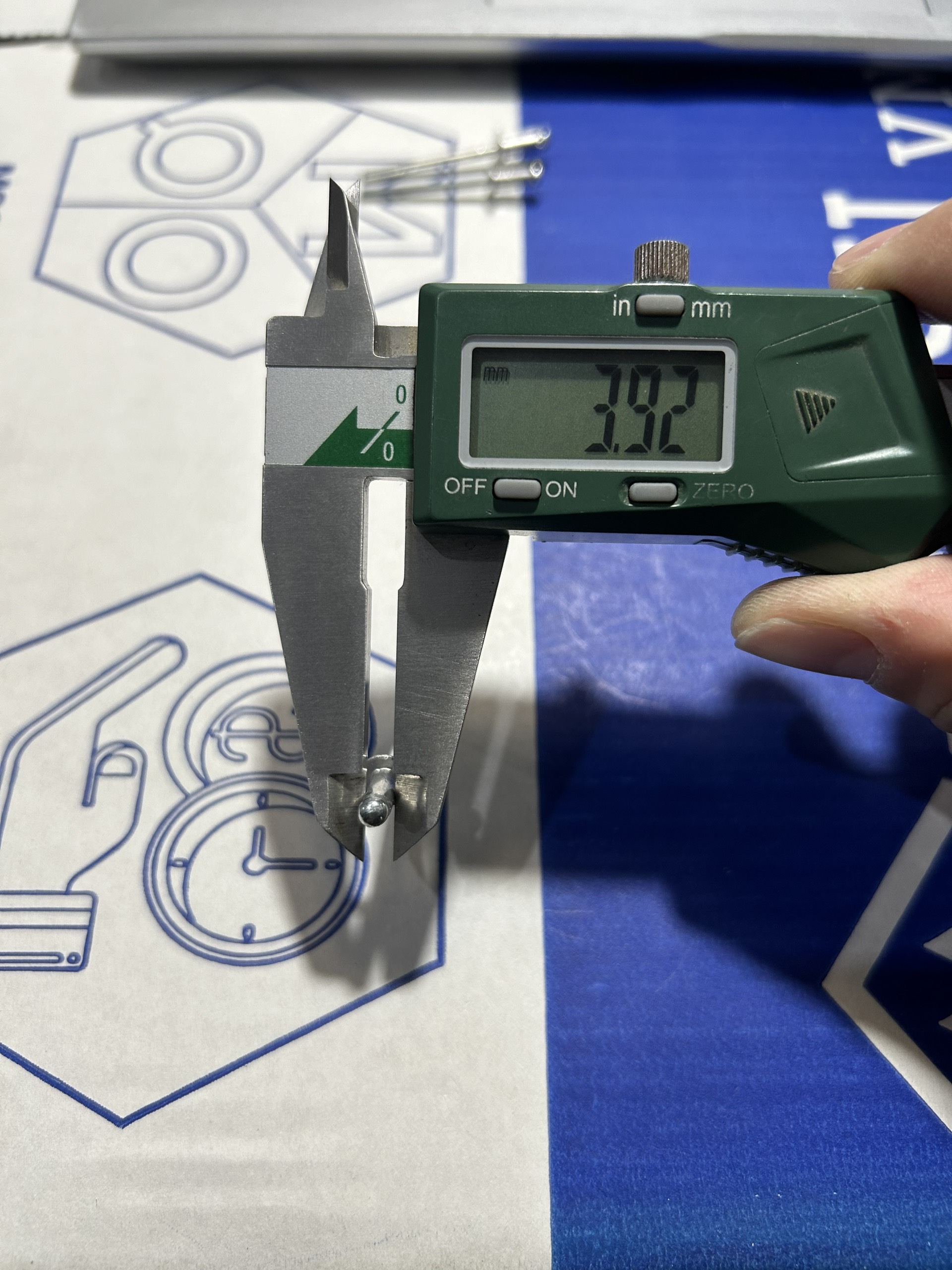 Alternative view of Rivet Nhôm OD4.0x8mm (995-1000 Cái)