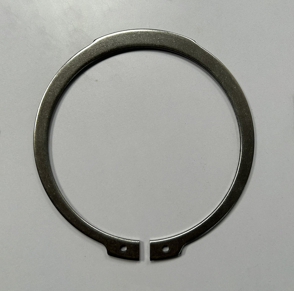 Phe Gài Trục Inox 420 DIN471 D200x4.0