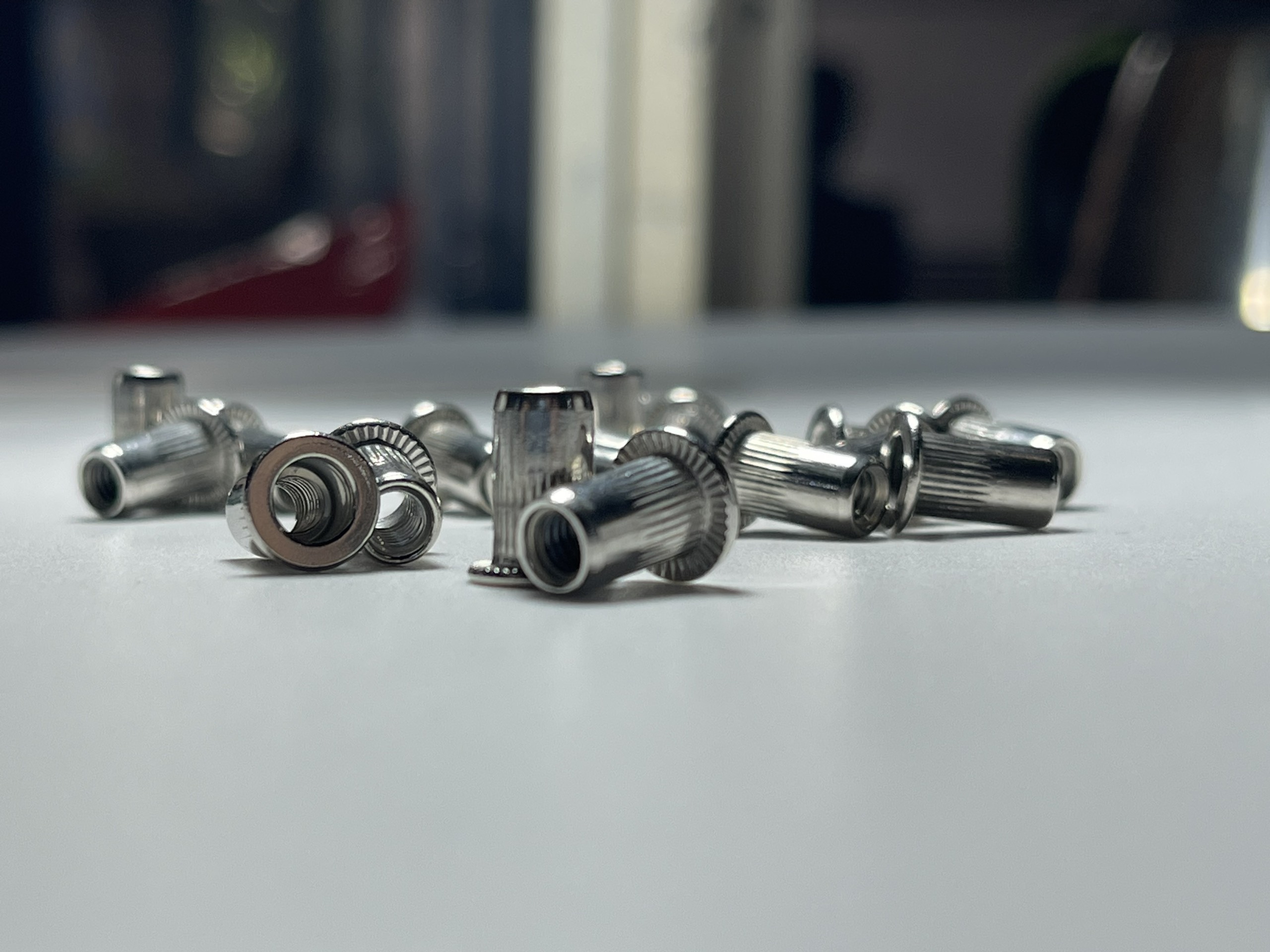 Alternative view of Tán Rút (Nutsert) Inox 304 M4 (25Cái/Bịch)