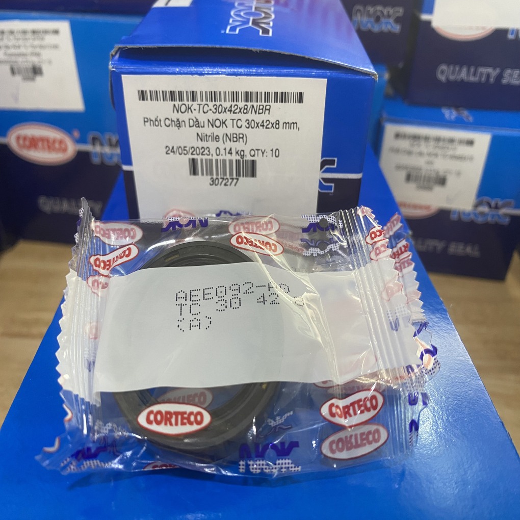 Phớt Chắn Dầu NOK TC 30x42x8 mm, Nitrile (NBR)