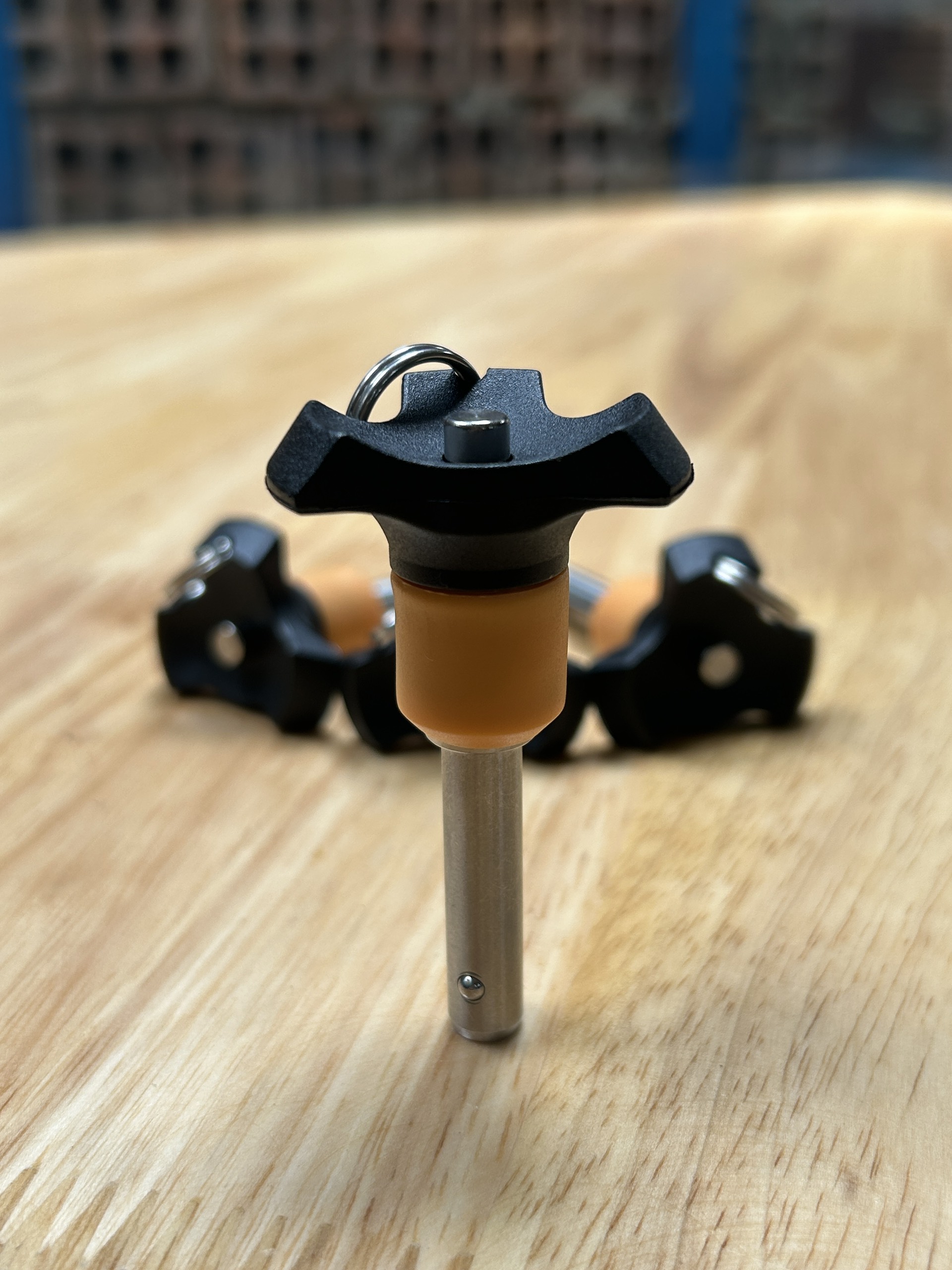 Alternative view of Chốt Khóa Bi - Loại Đẩy D8x30 BLP8-30