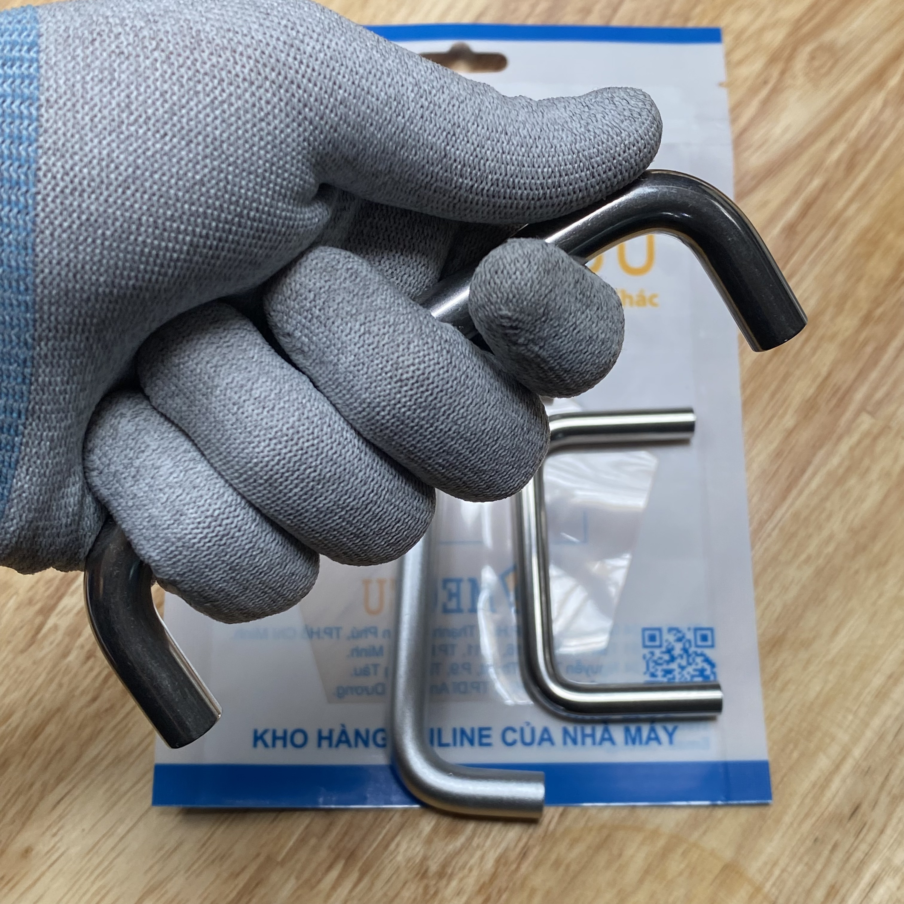 Alternative view of Tay Nắm Cửa Chữ U Thép Mạ Chrome Phi 10 mm x L 120 mm (UWAN10-120-27)