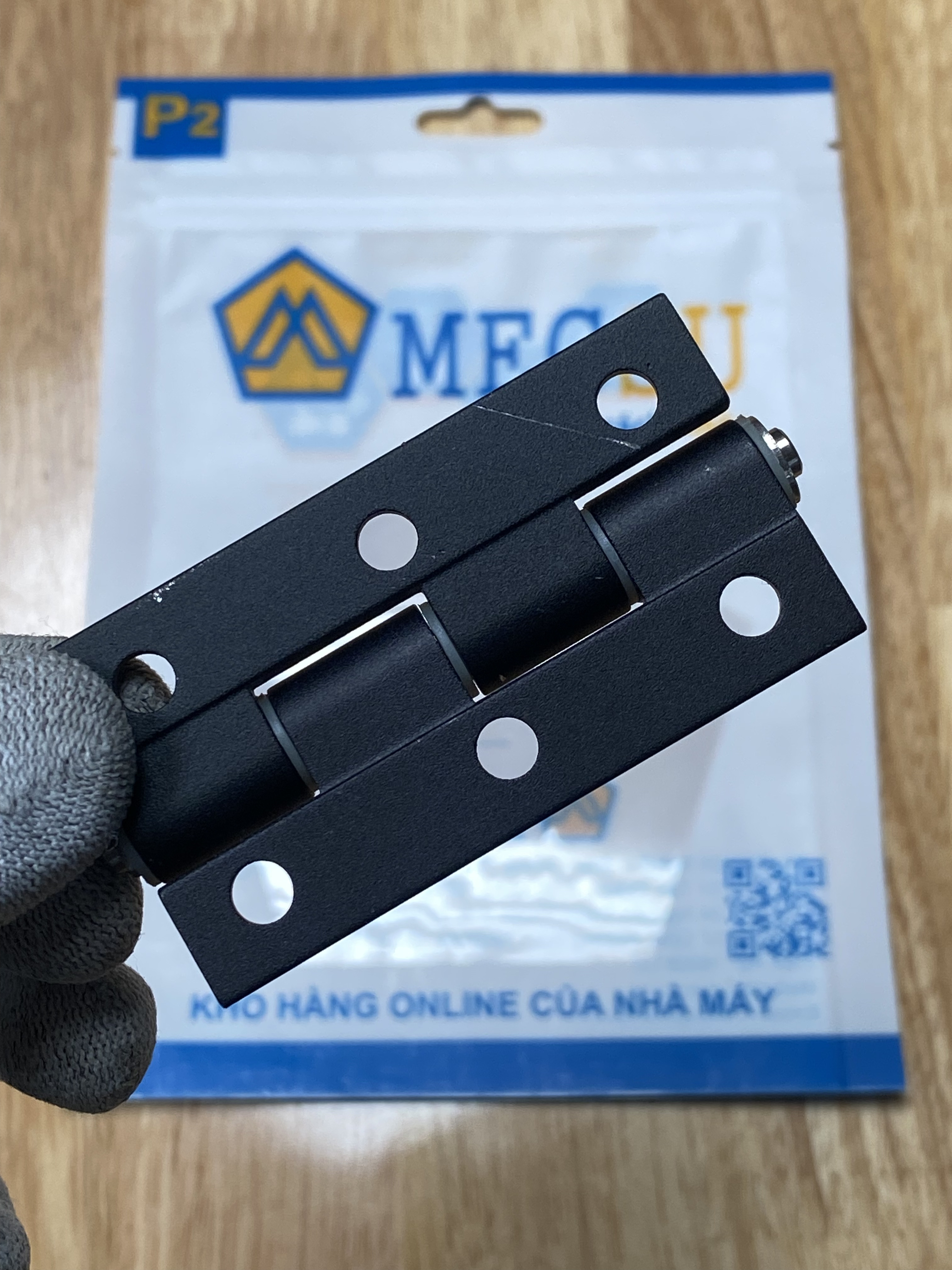 Alternative view of Bản Lề Lá Nhôm Hợp Kim Mạ Anodized Đen (HHPBSNL8-45) L 113 mm