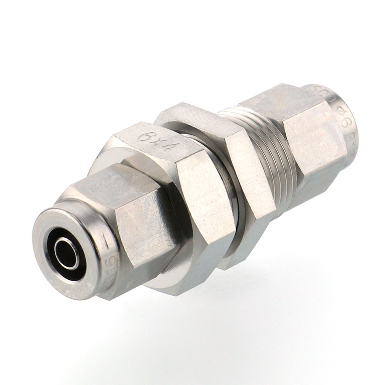 Đầu Ngạnh Nối Ống Có Đai Ốc Xiết Dạng Thẳng Lắp Kẹp Vách Pisco NSM1613