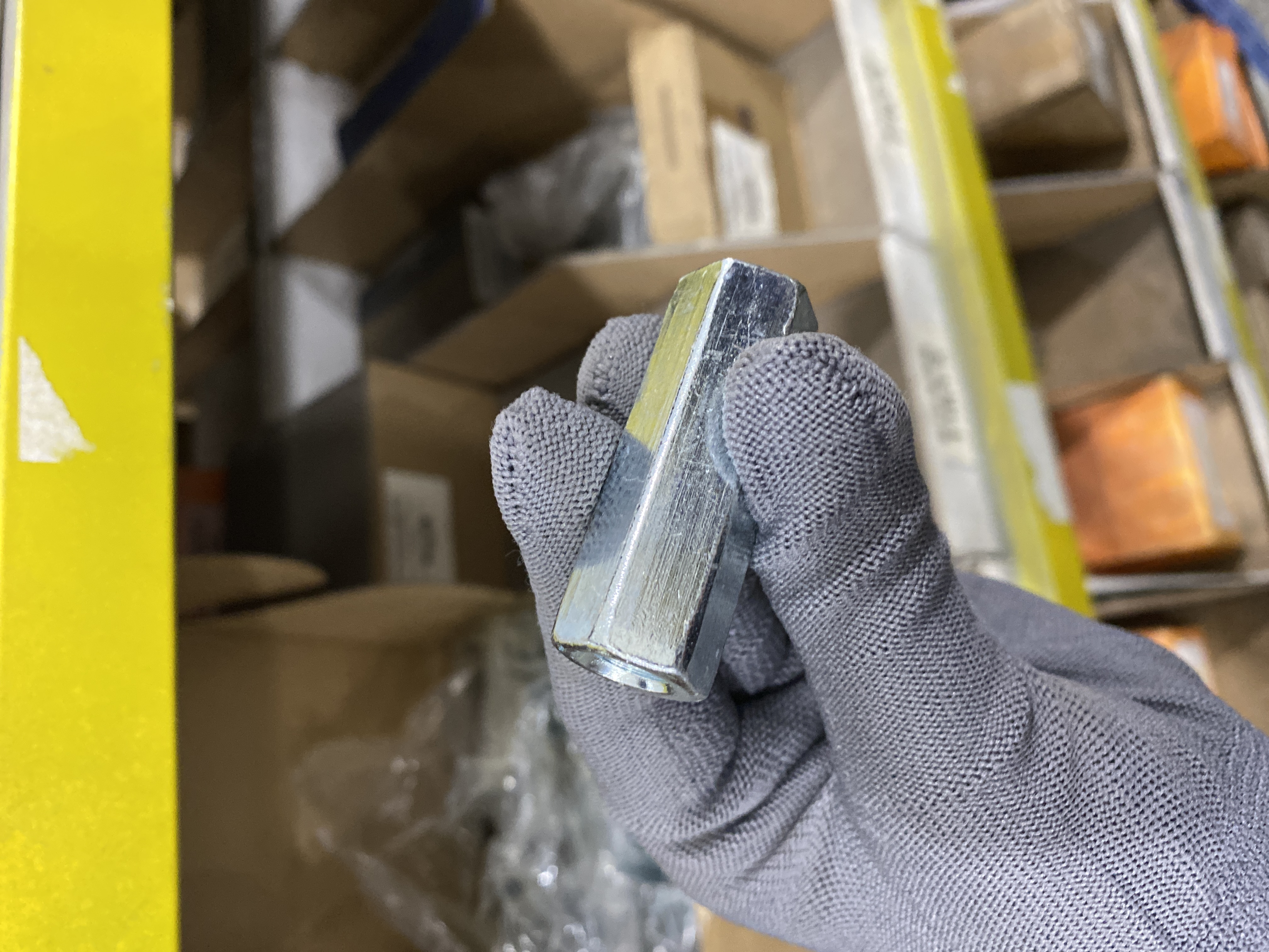 Tán Dài Inox 304 DIN6334 M5x12 - Ảnh 4