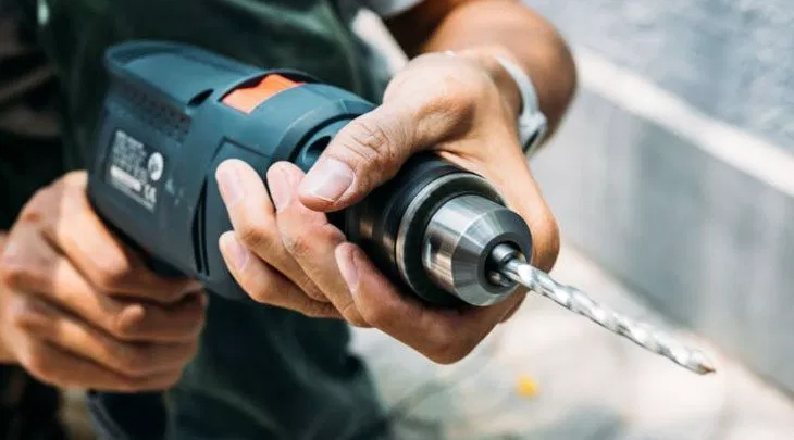 Ứng dụng thực tế: Khoan mồi taro và gia công CNC